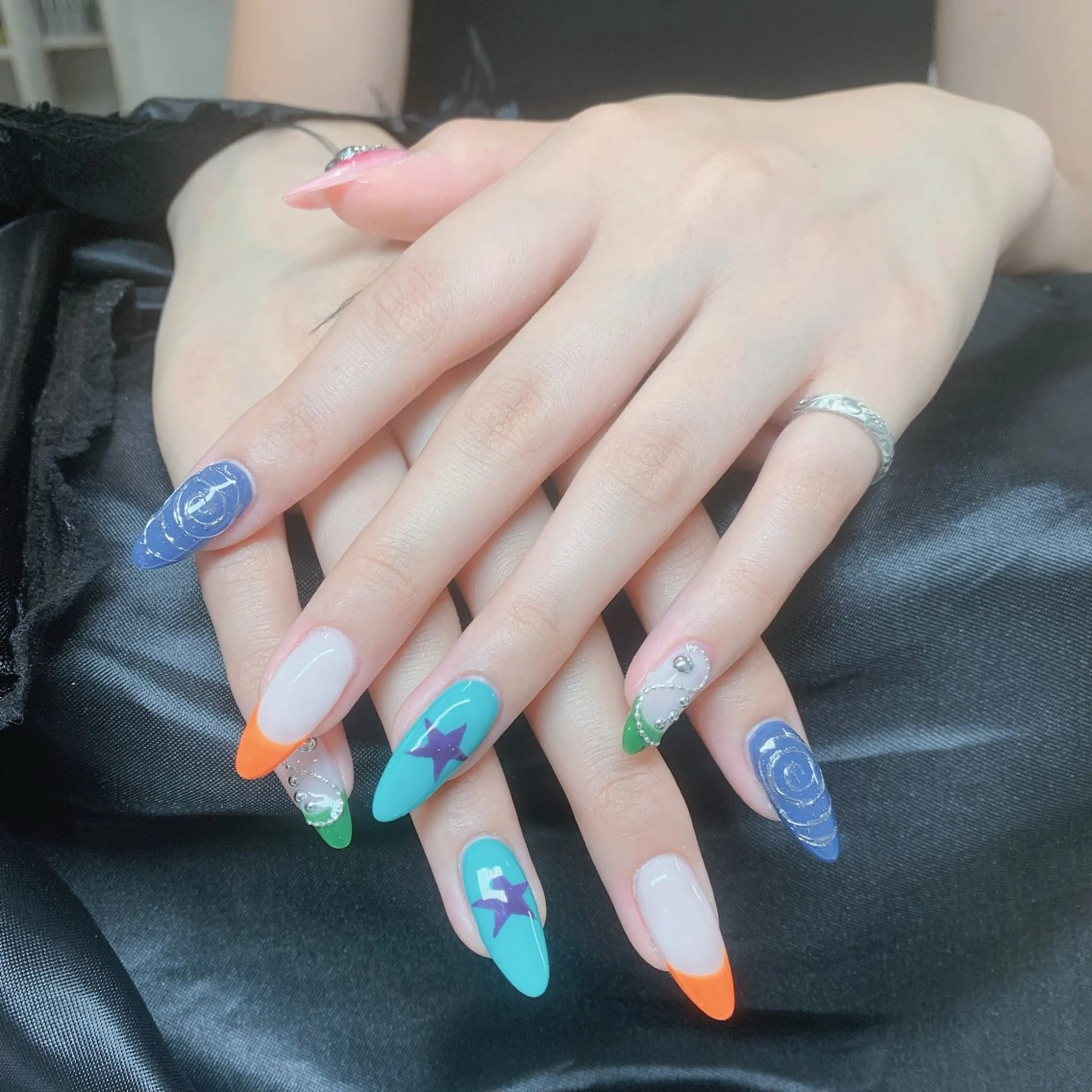 ネイル 綾瀬 はるのネイルデザイン