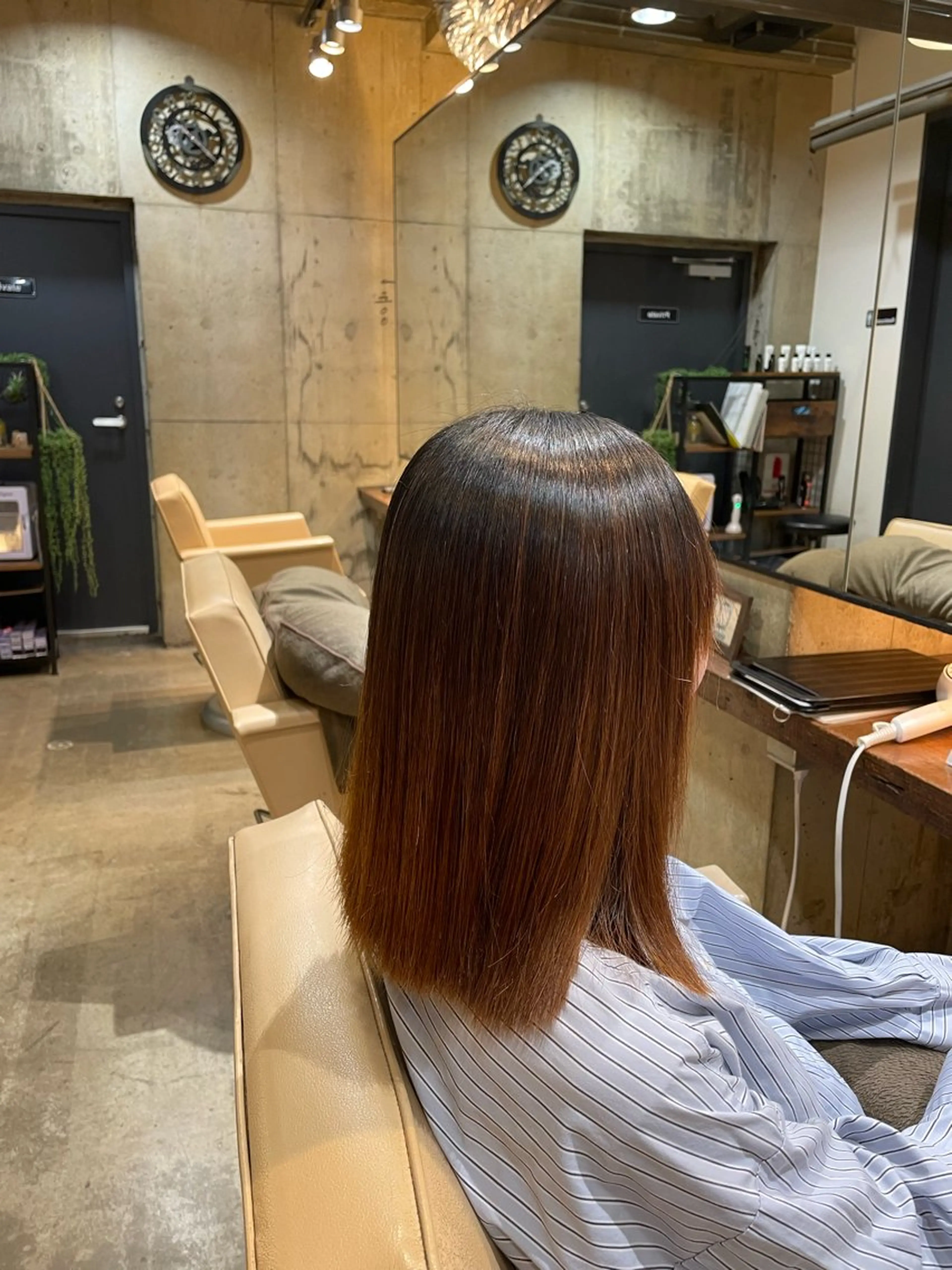 ミディアム 江戸川区reine 舜也のヘアスタイル