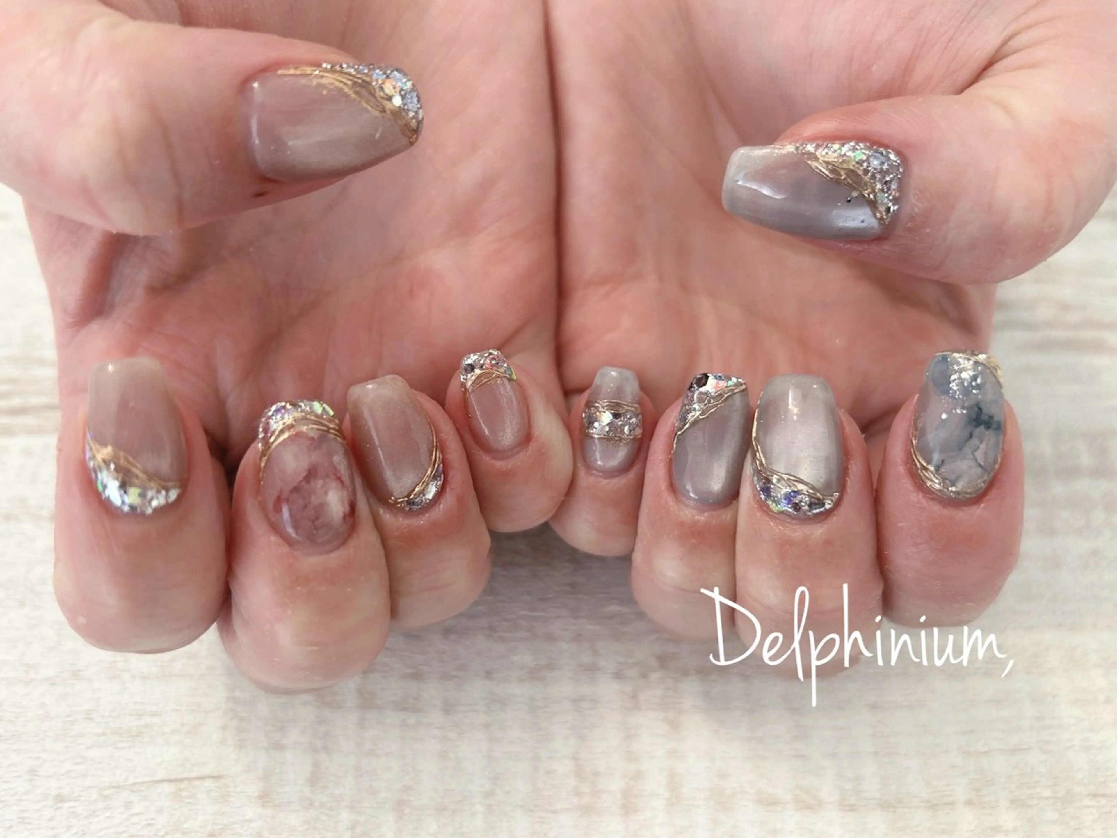 ネイル 入学式 氷ネイル・うるうるネイル マグネットネイル ハンドネイル 岡本 友恵のネイルデザイン