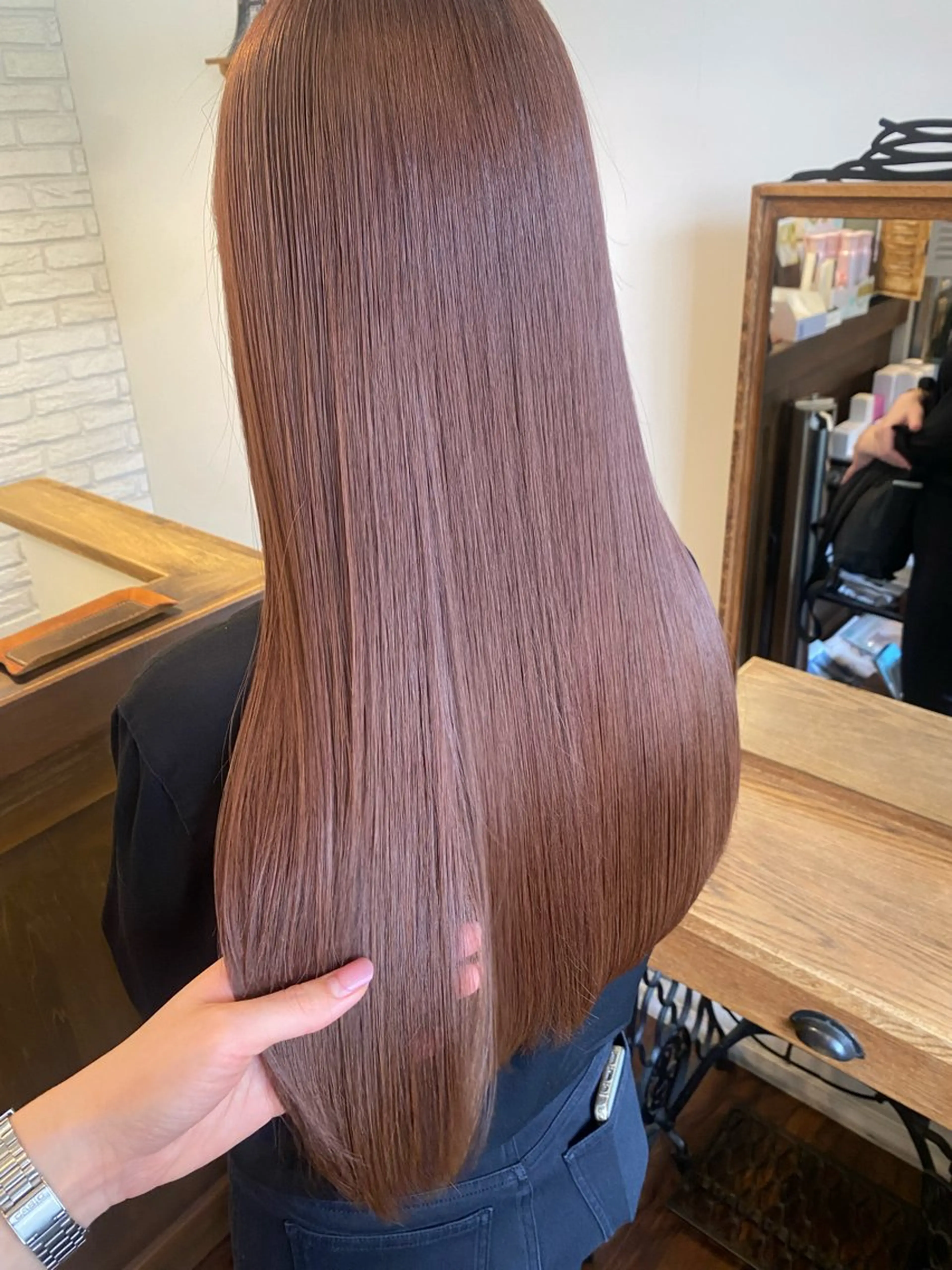 ロング カラー ブリーチ ダブルカラー ブリーチなしカラー THE DOTS【ザ ドッツ】所属・C H I H A R Uのヘアスタイル