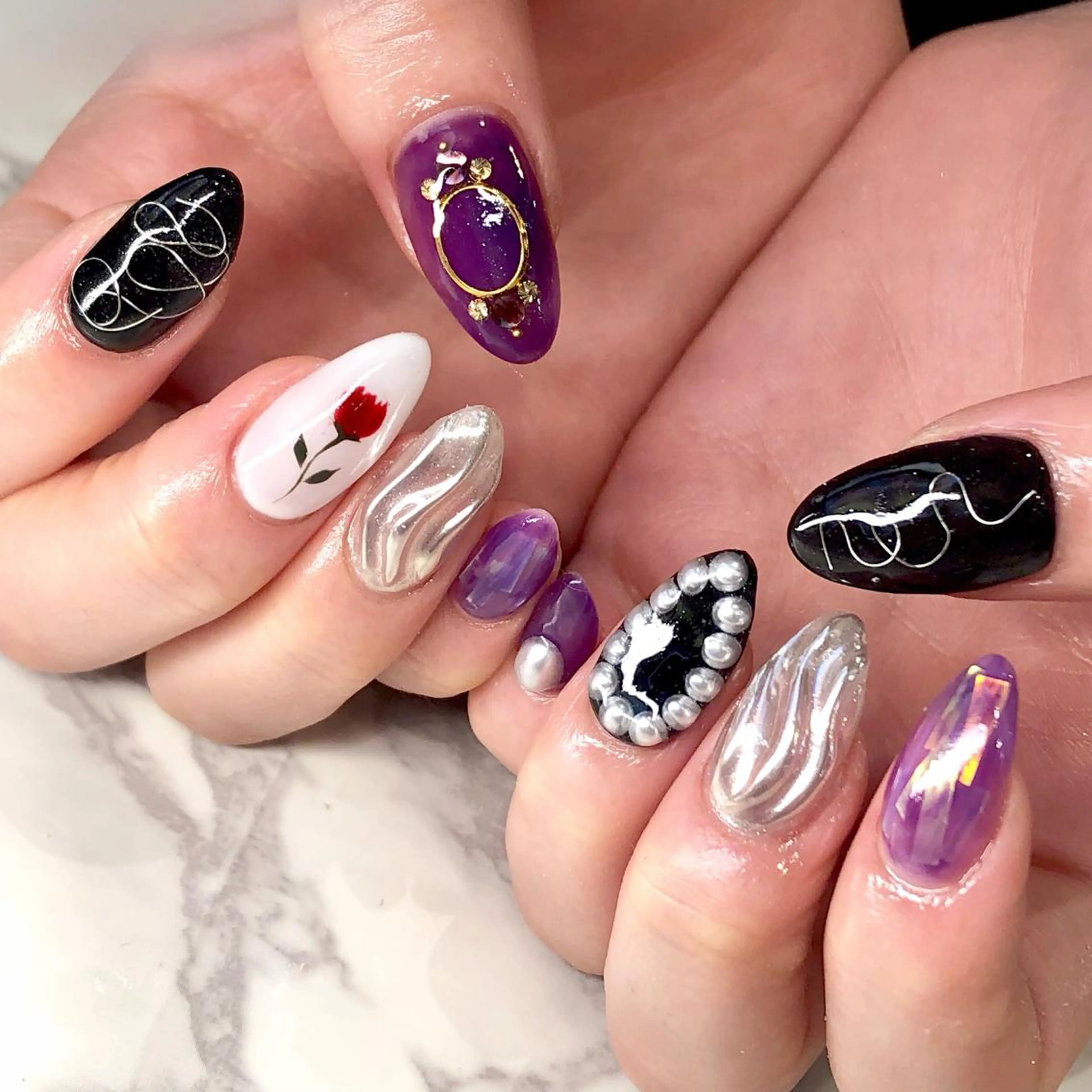 ネイル ニュアンスネイル パープル Arowa 伊田のネイルデザイン