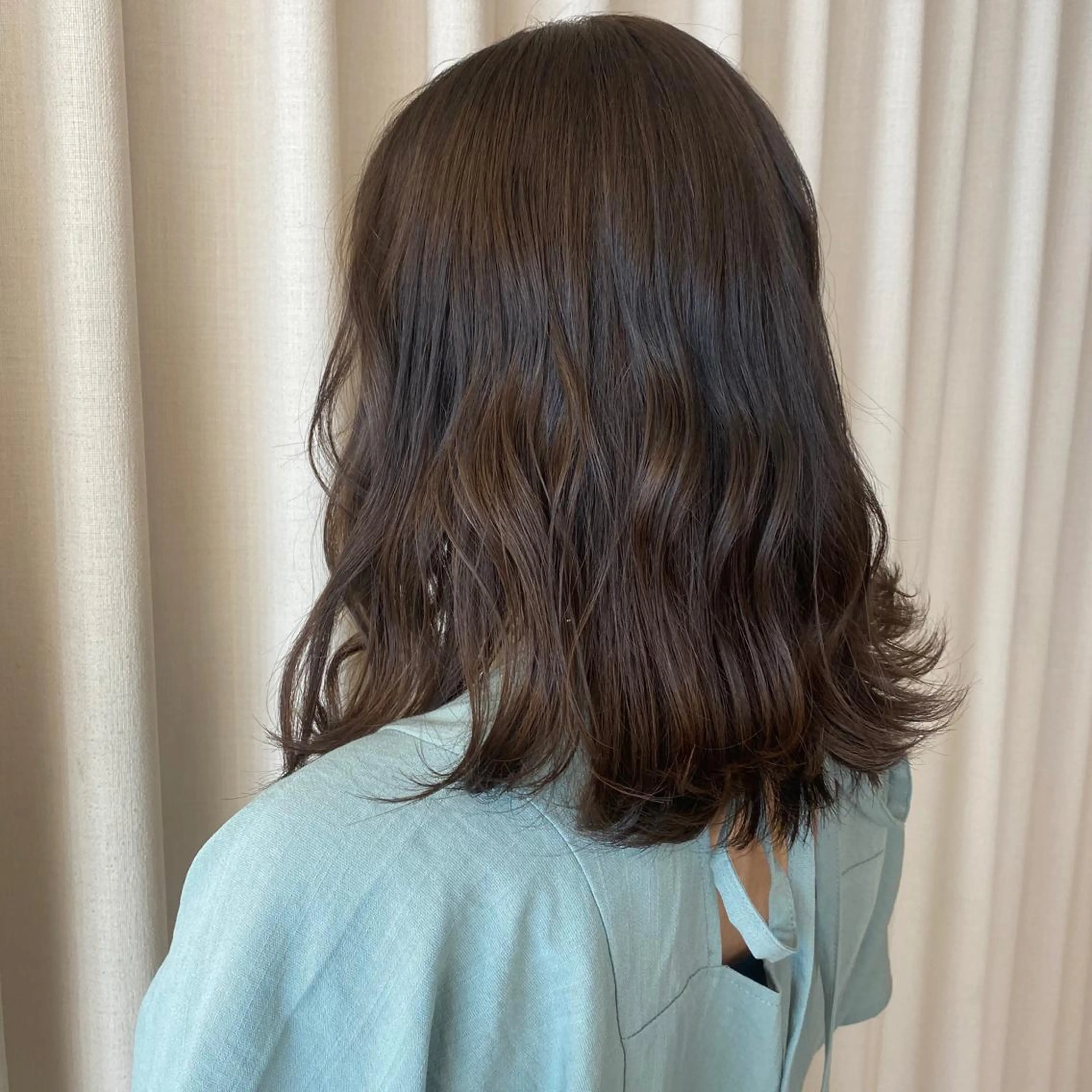 ミディアム カラー ノンダメージ⭐️ 透明感カラー中田七菜のヘアスタイル