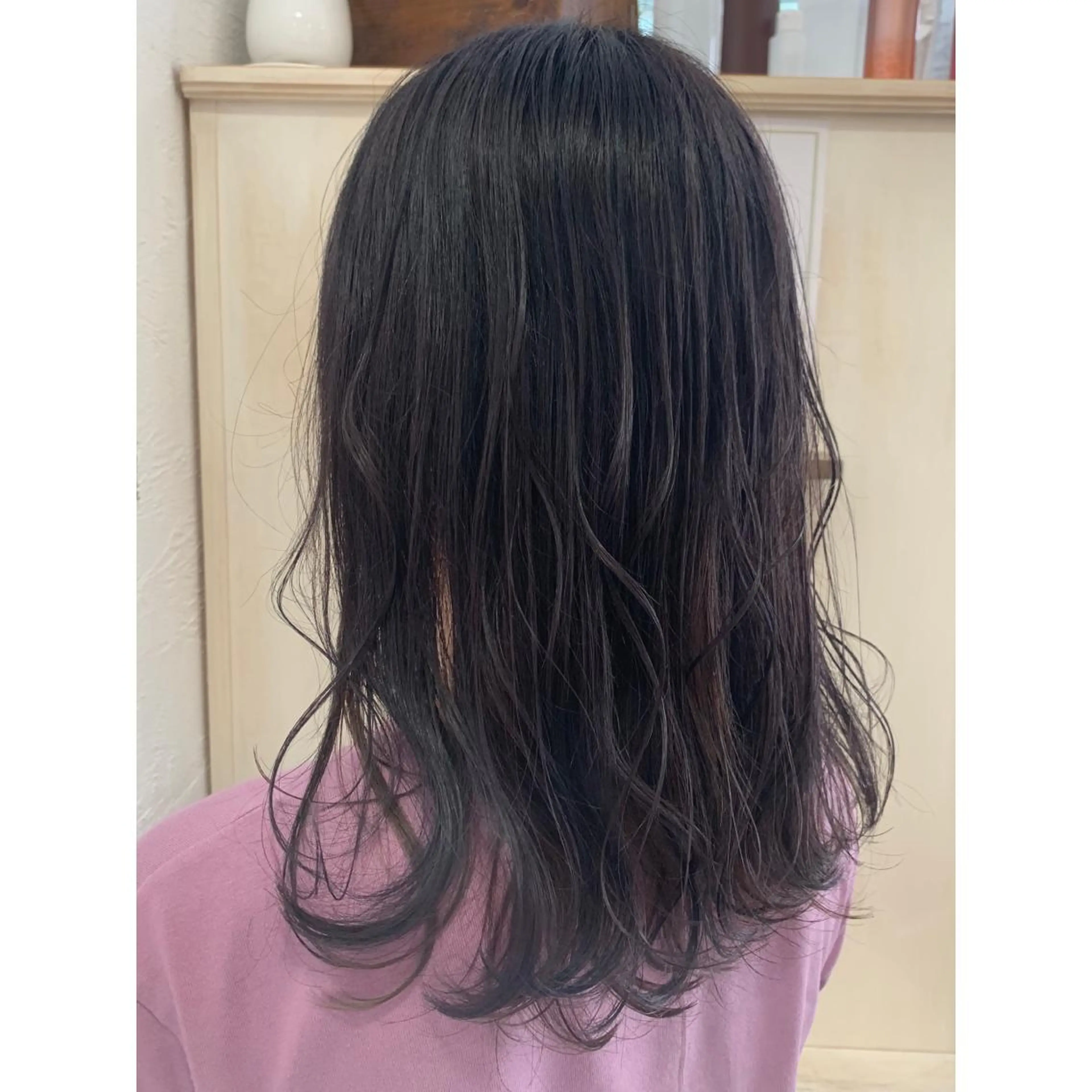 セミロング カラー fio マナミのヘアスタイル