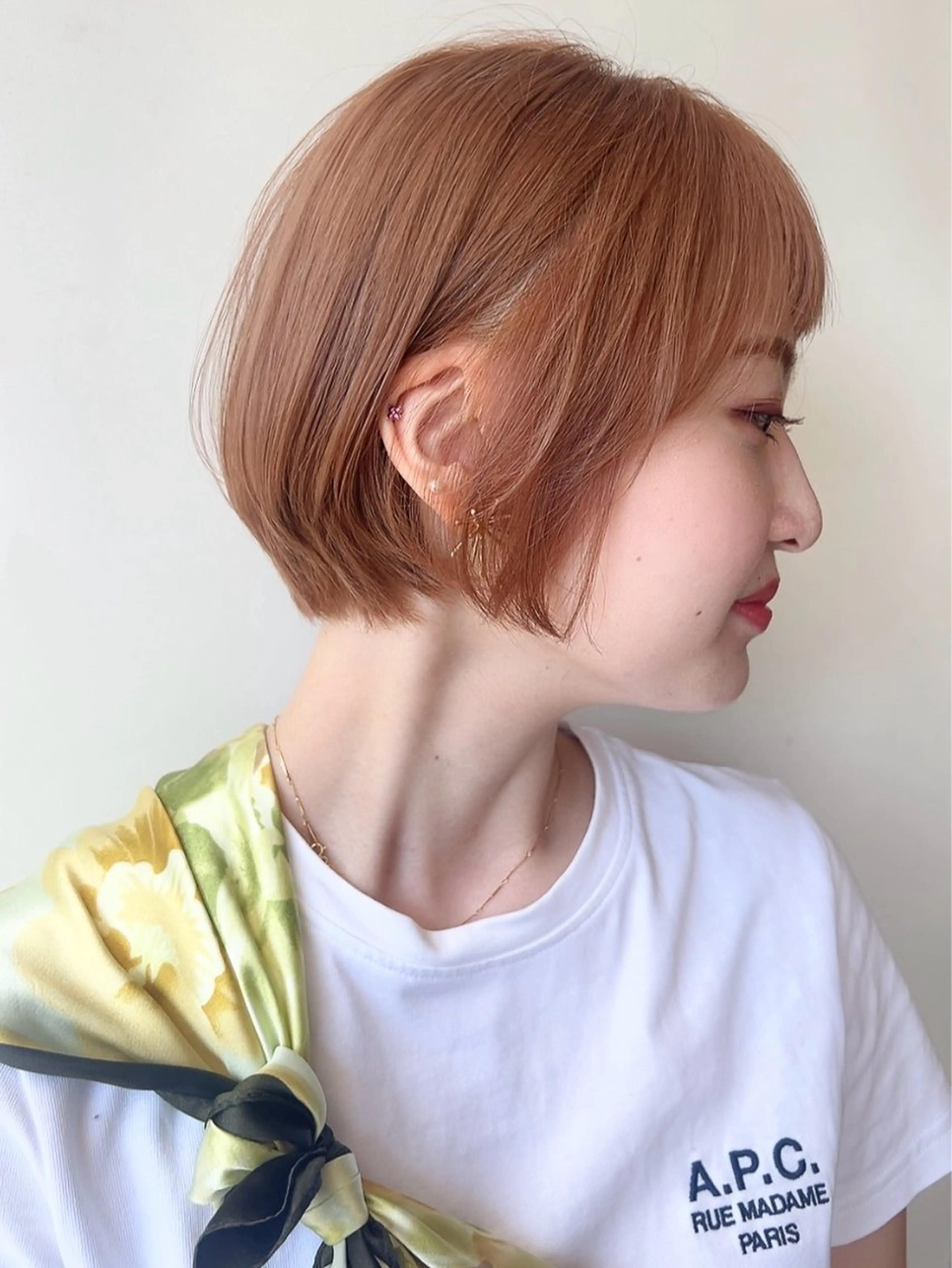 ショート カラー ショートボブ オレンジ ボブ ショートヘア morio from london所属・松岡彩華 ボブ /グレージュのヘアスタイル