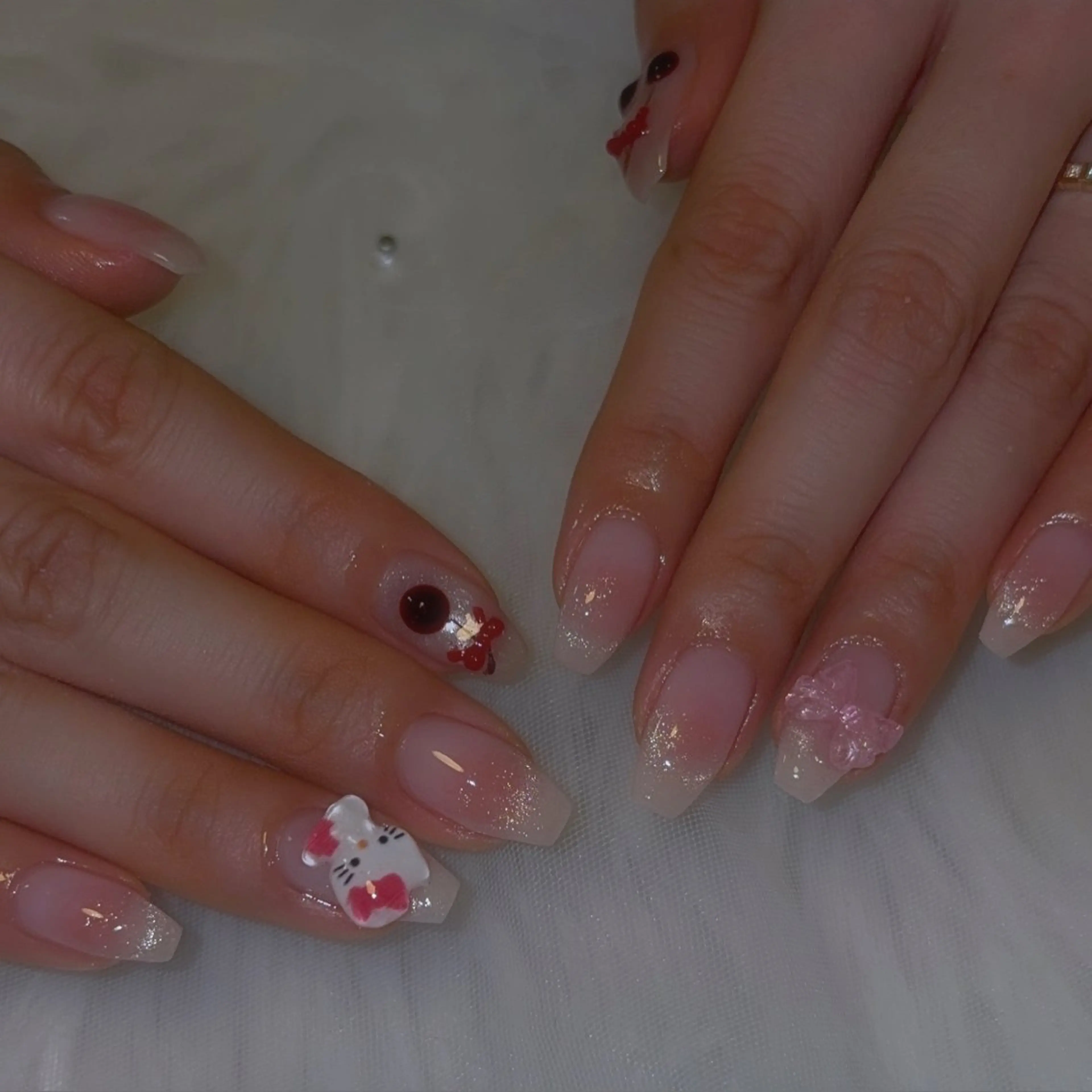 ネイル LUANA所属・LUANA ジュリのネイルデザイン