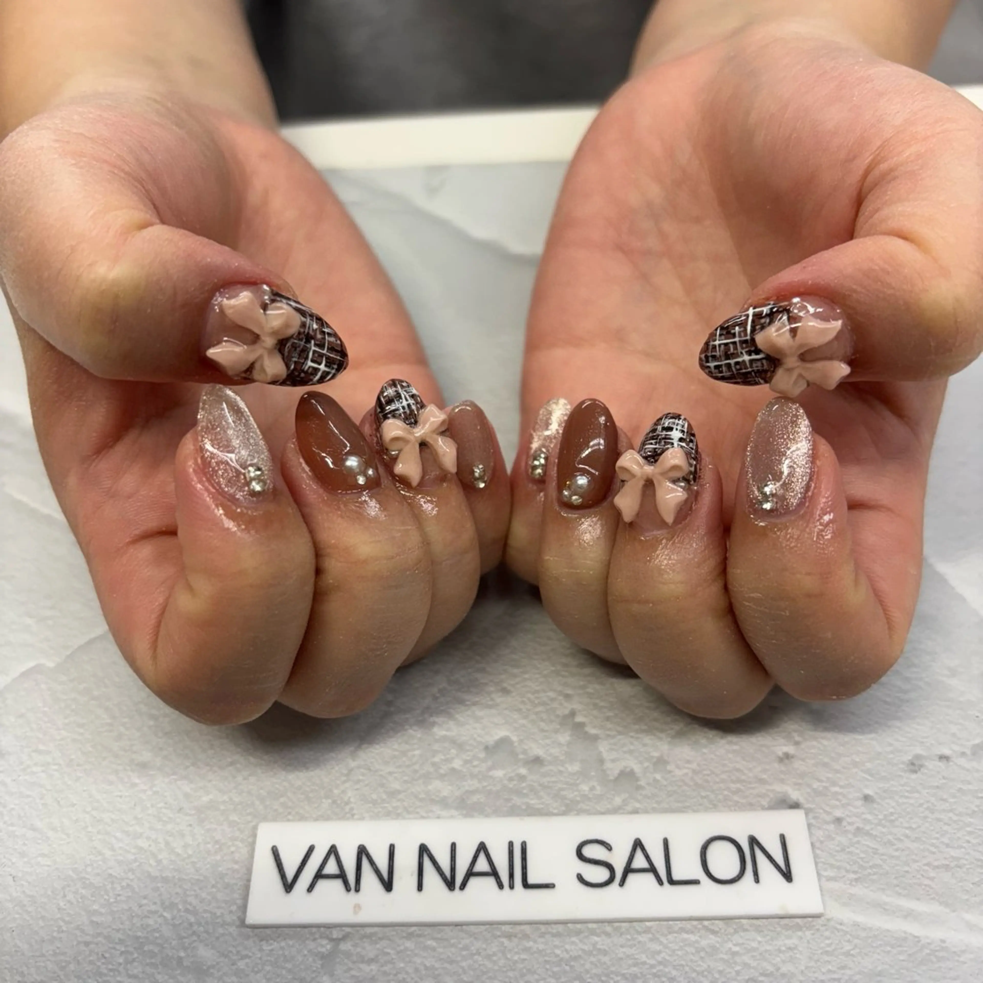 ネイル VANNAILSALON 海老名店所属・VANNAIL 海老名店のネイルデザイン