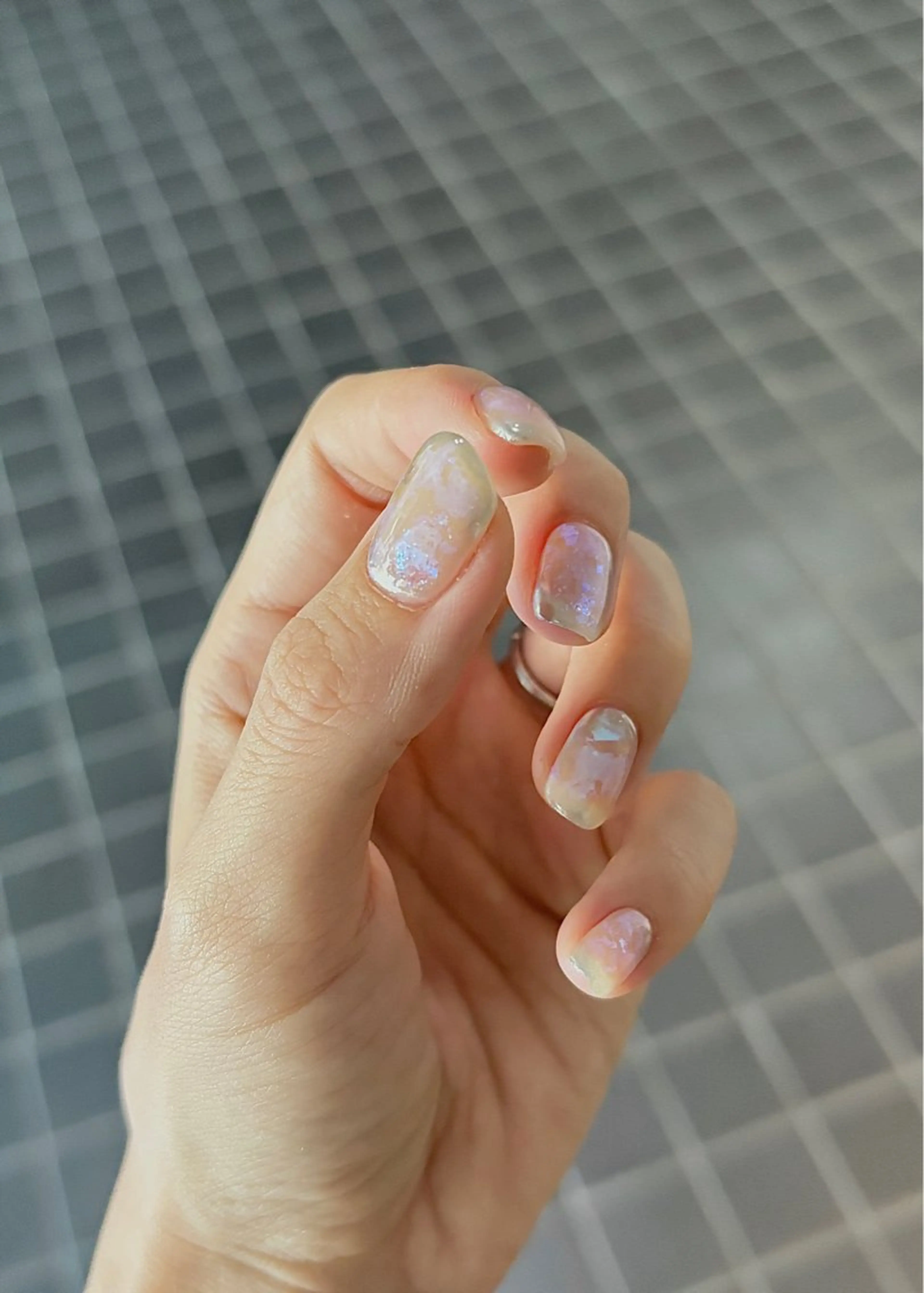 ネイル オーロラネイル 氷ネイル・うるうるネイル キラキラネイル ラメ(グリッター) ミラーネイル ハンドネイル acs.n所属・ネイル，耳つぼ 風間すみれのその他イメージ