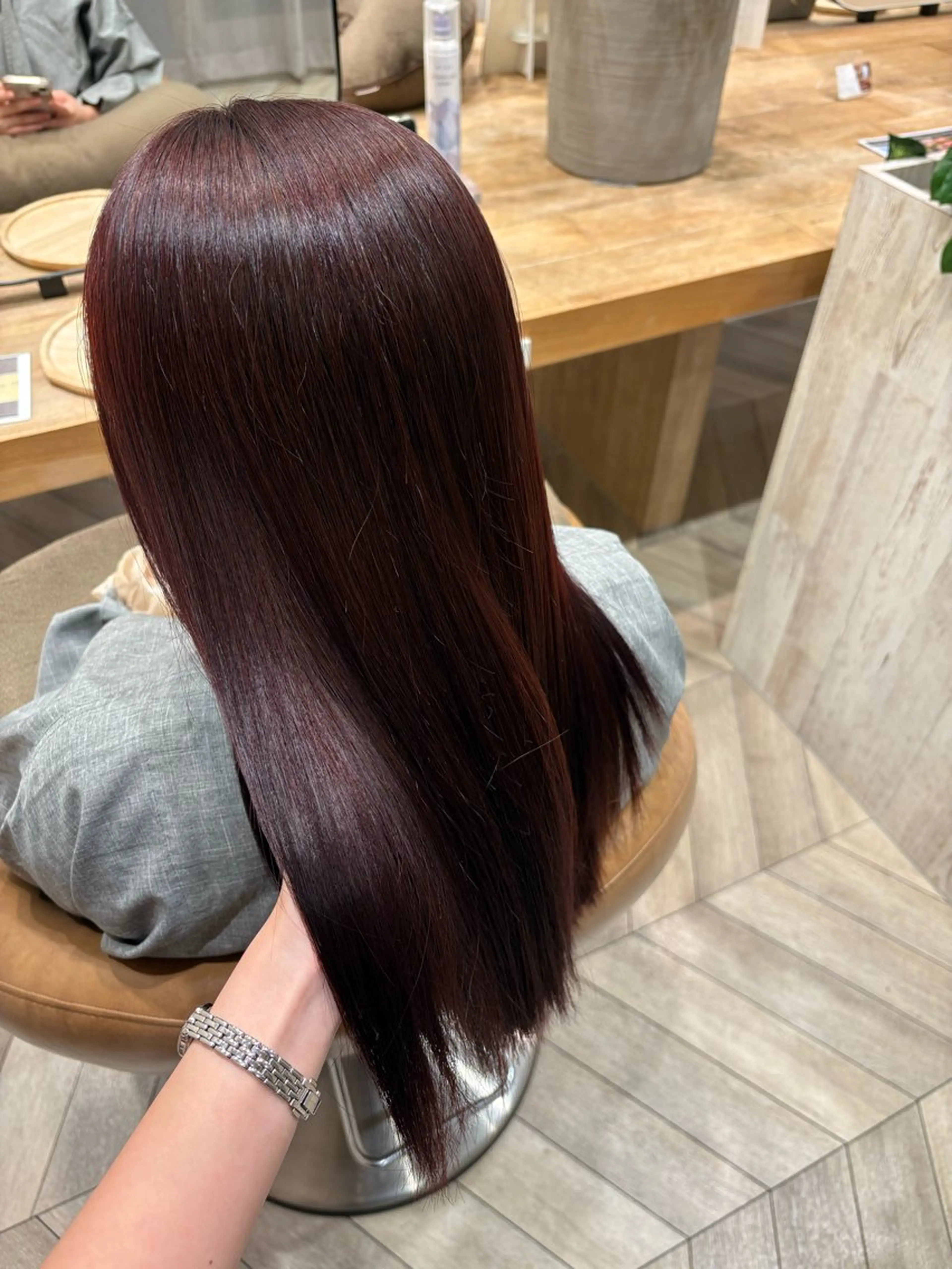 カラー 石橋 ゆり菜のヘアスタイル