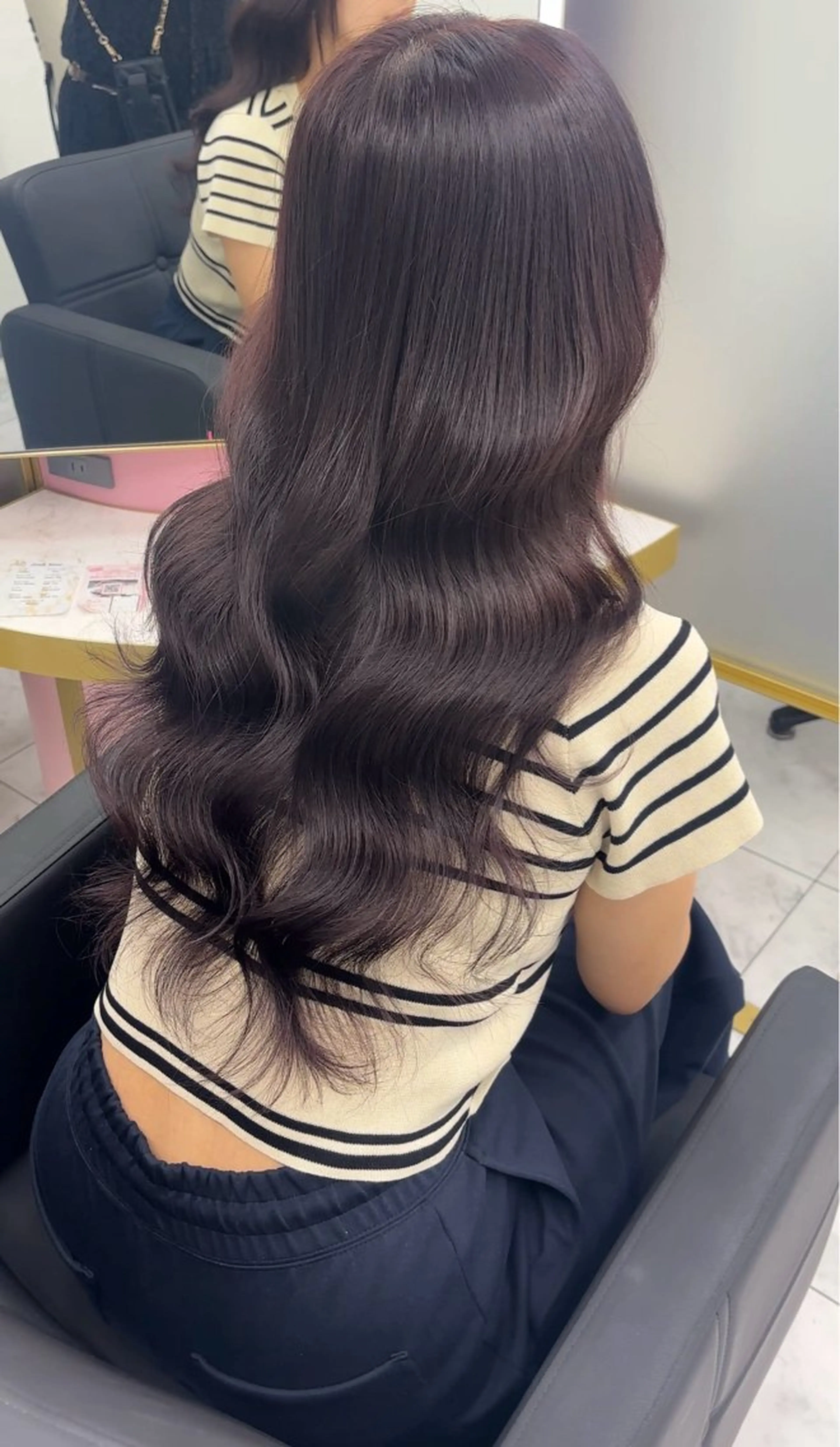 ロング ラベンダーカラー /巻き/WAKANAのヘアスタイル