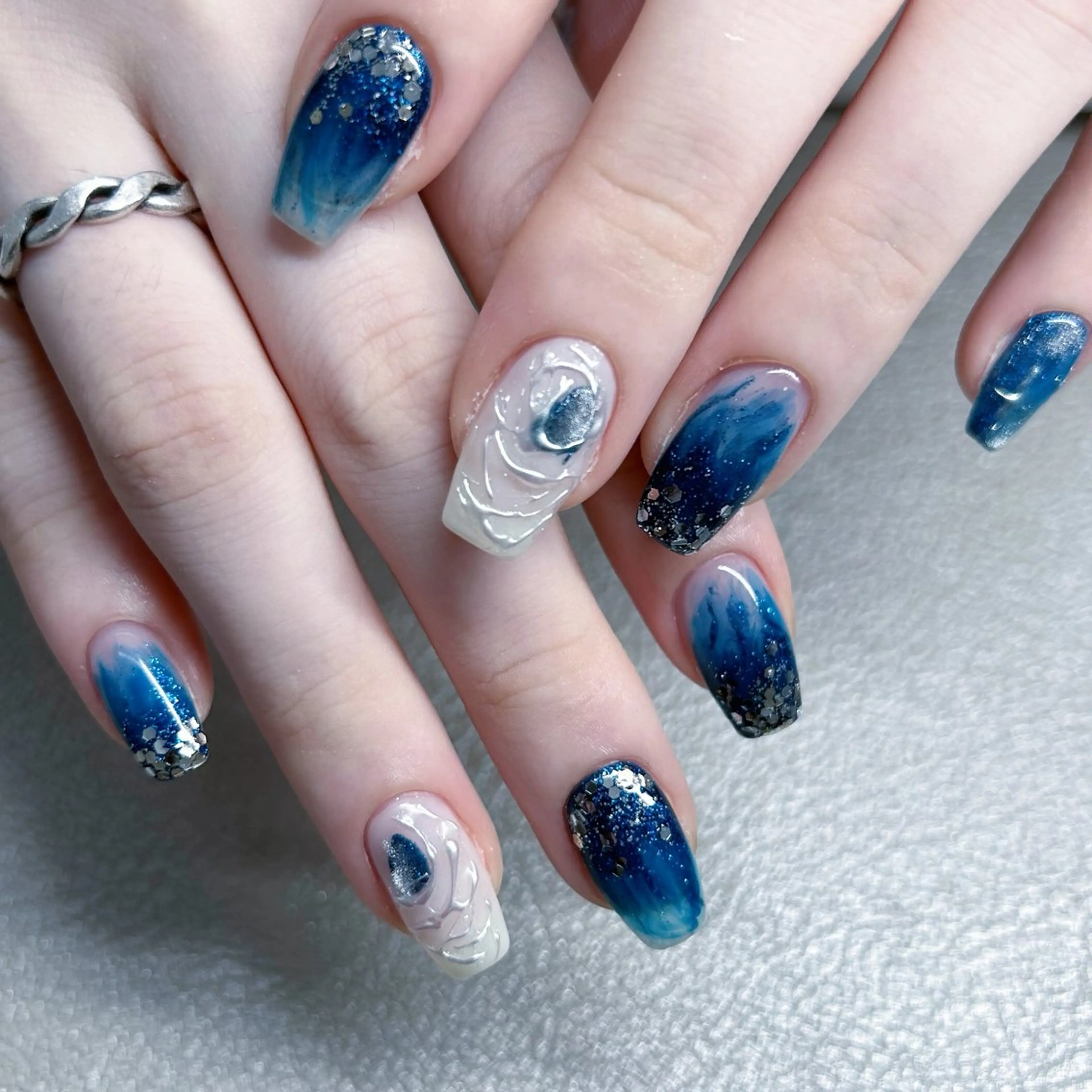 ネイル ハンドネイル ハンドケア she nail studio所属・room 410のネイルデザイン