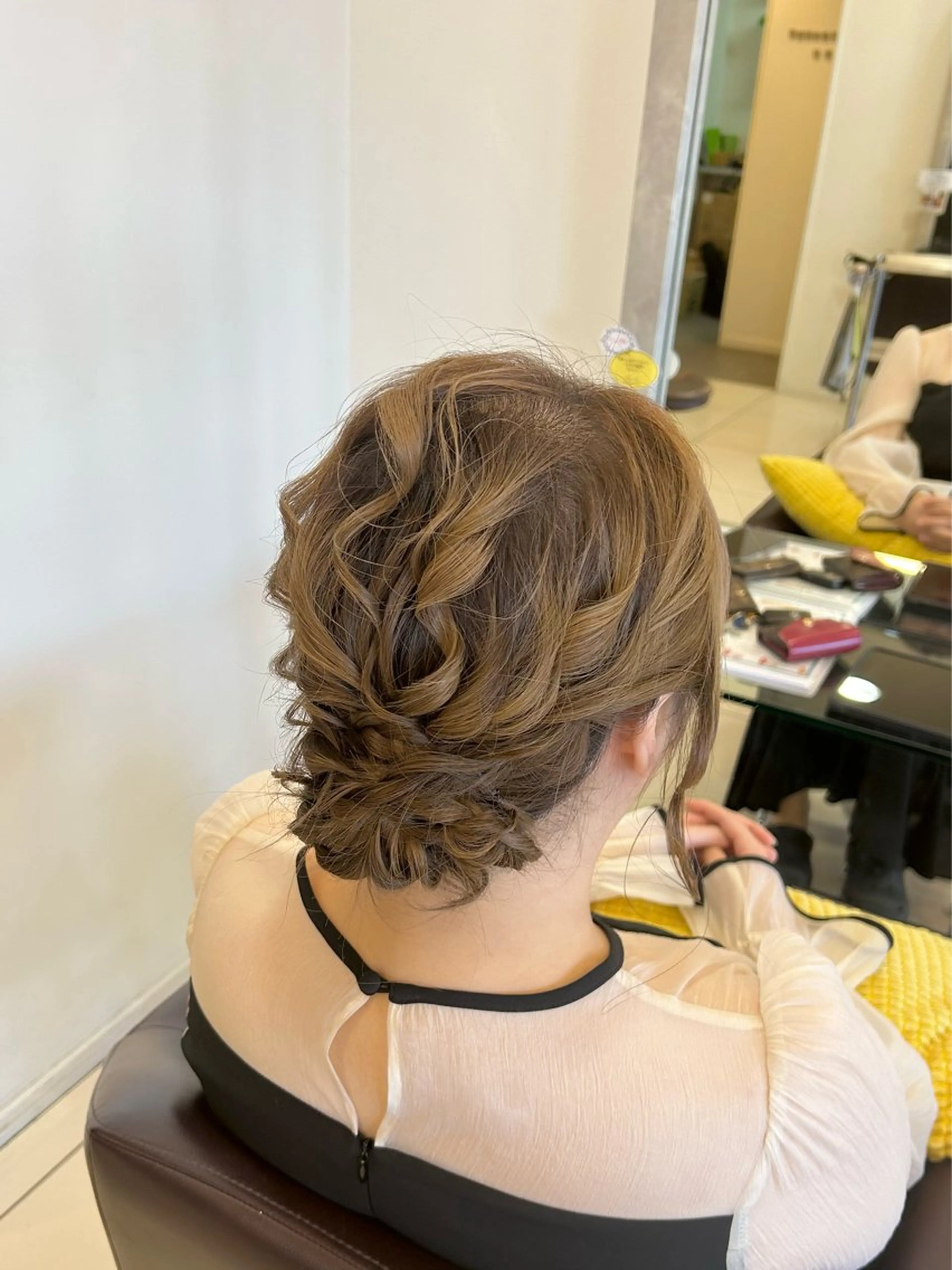 ミディアム ヘアセット トップスタイリスト 林すずかのヘアスタイル