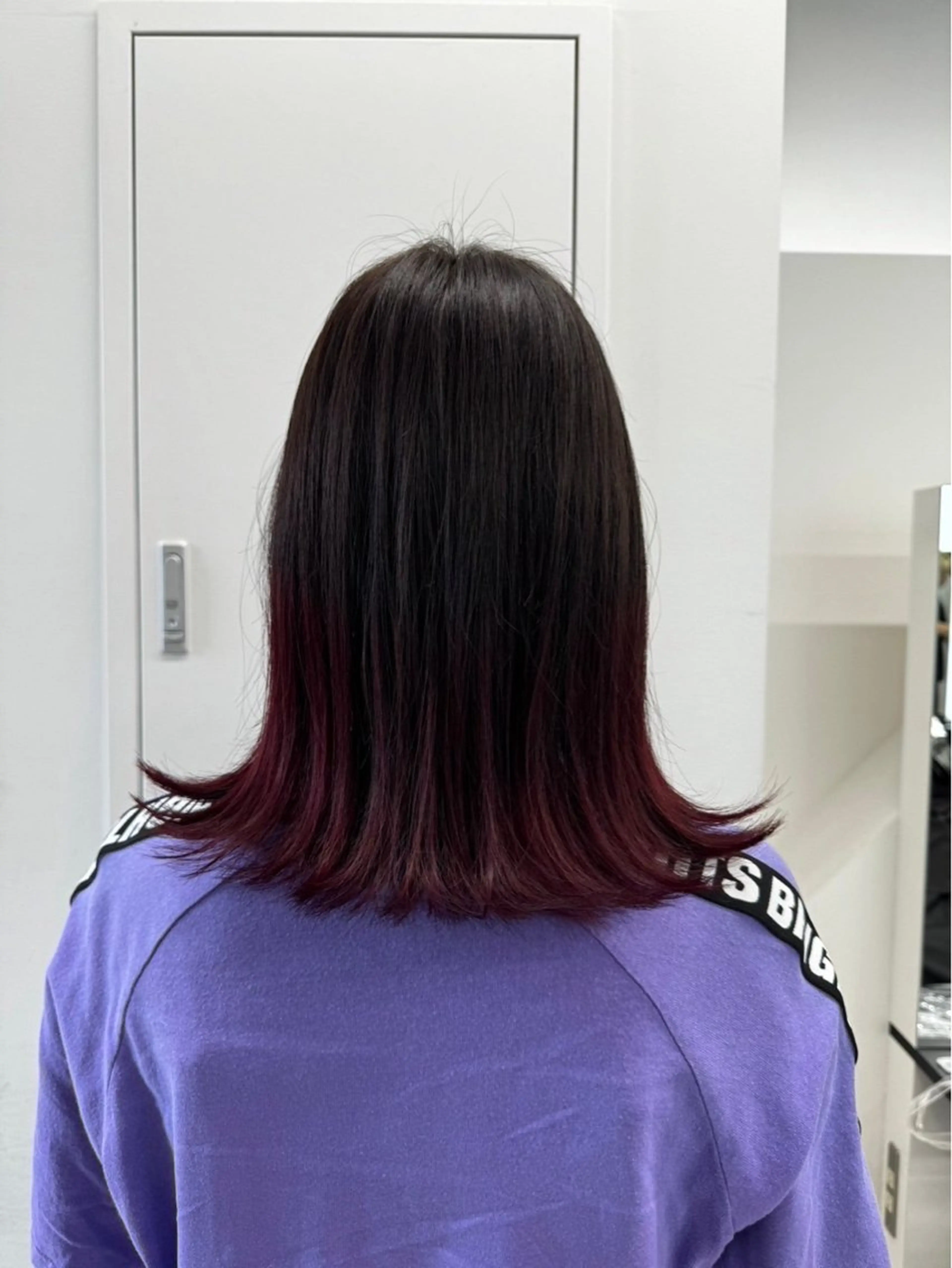 セミロング 切りっぱなしボブ アッシュ ボブ ハイライト レイヤーカット 🌈お気に入り指名 No.1藤野原大聖のヘアスタイル