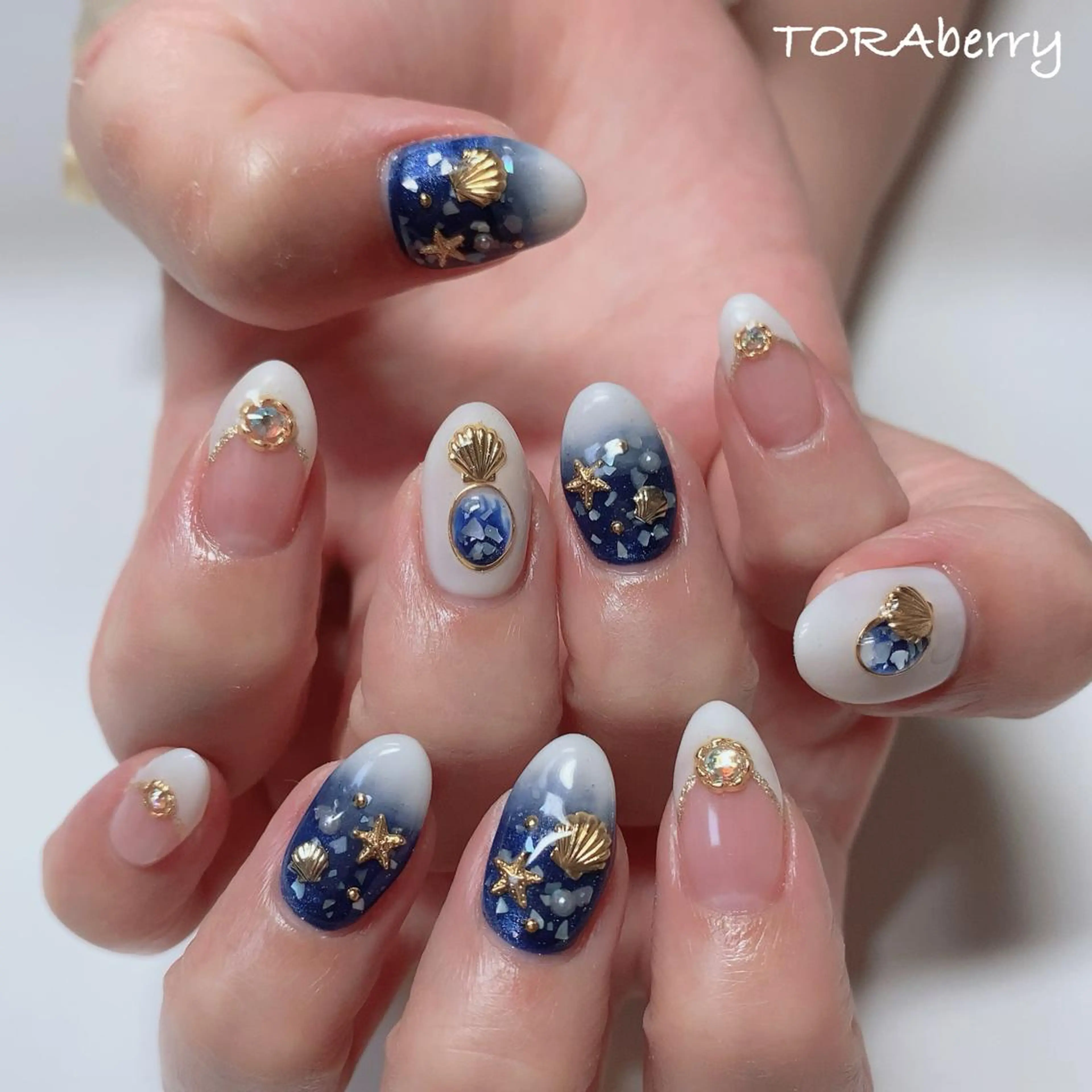 ネイル ハンドネイル ネイリスト なつみのネイルデザイン