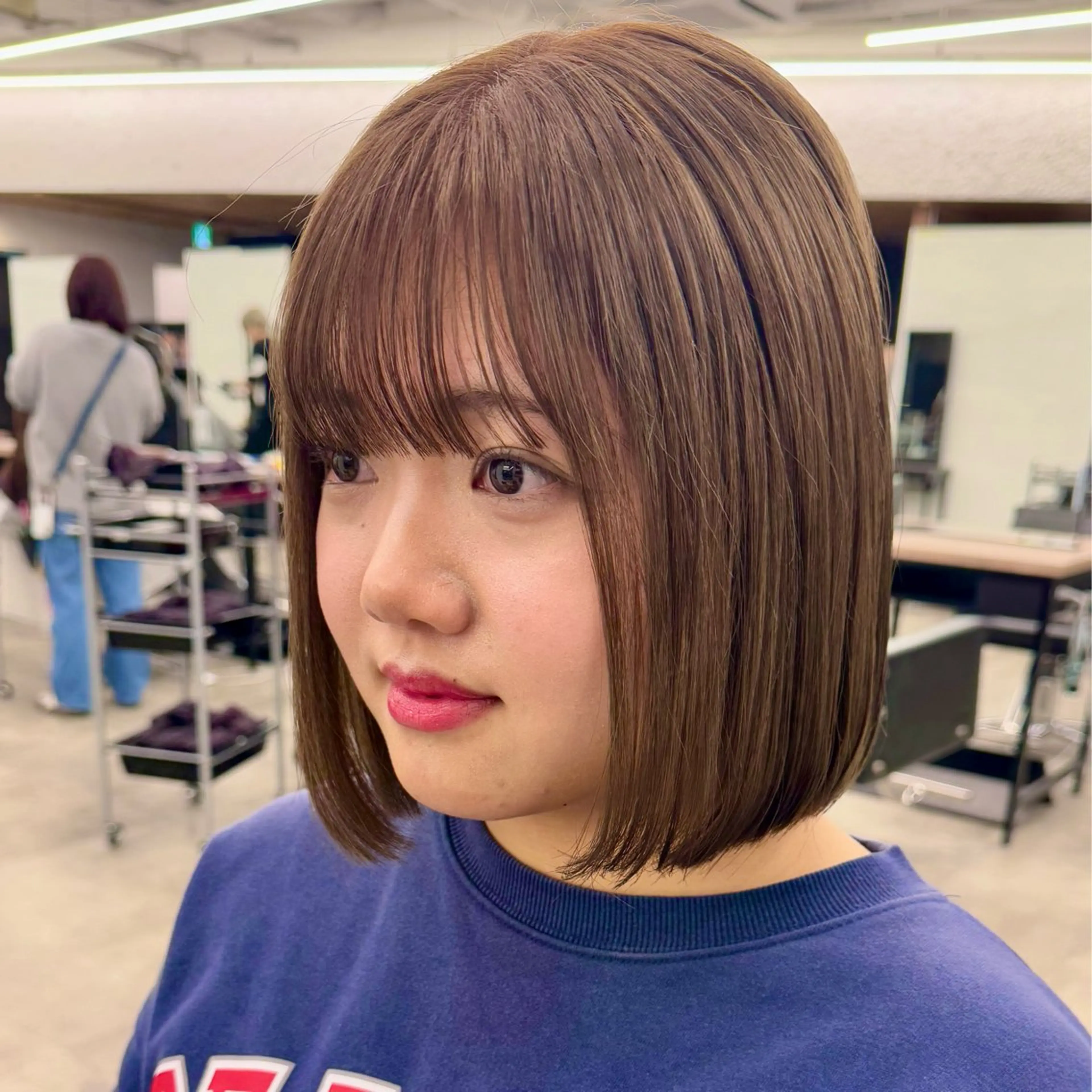 ショート カラー ベージュカラー ブリーチ ボブ/レイヤー/ 艶髪/HANA💗のヘアスタイル