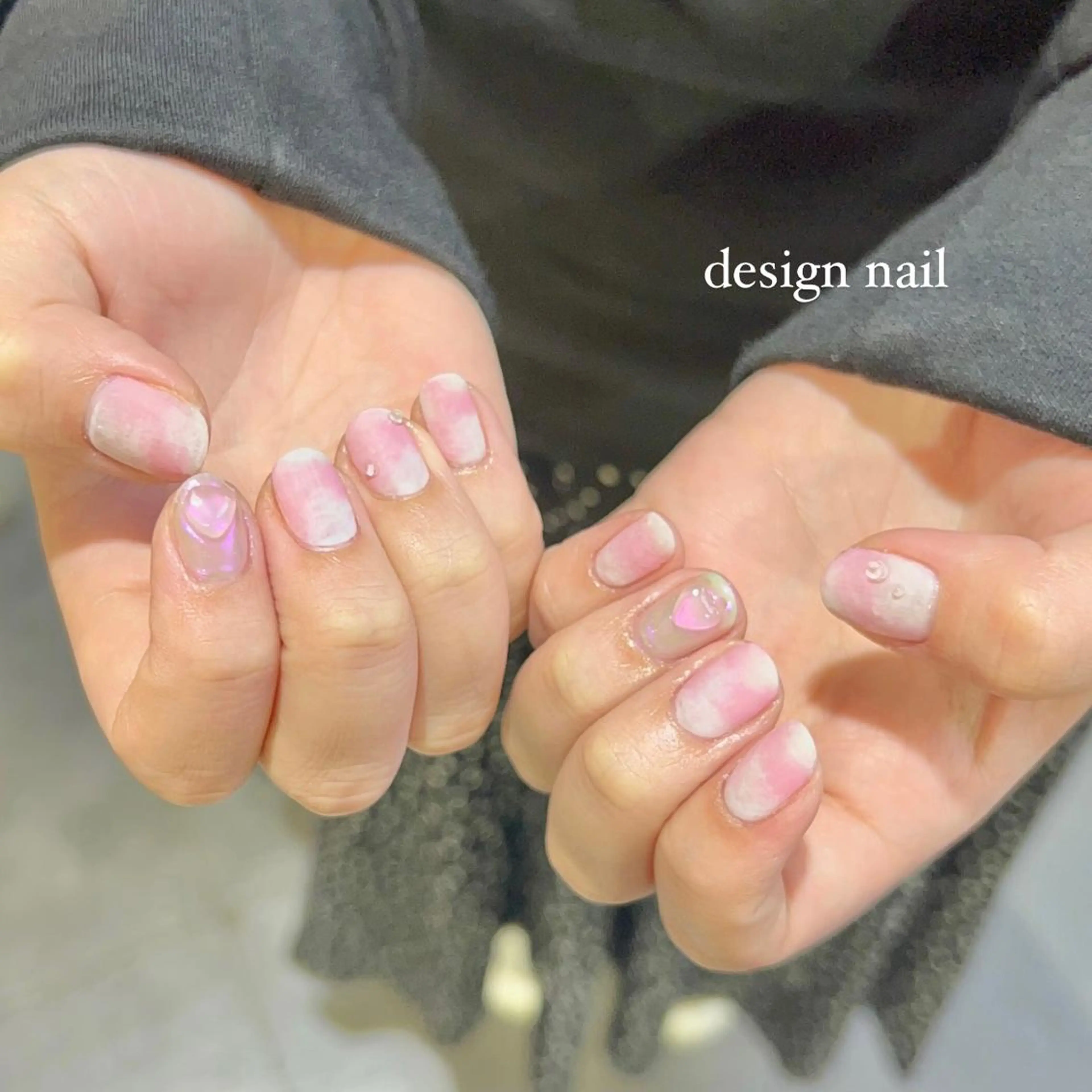 ネイル 暖色カラー/レイヤー カット/Yunaのヘアスタイル