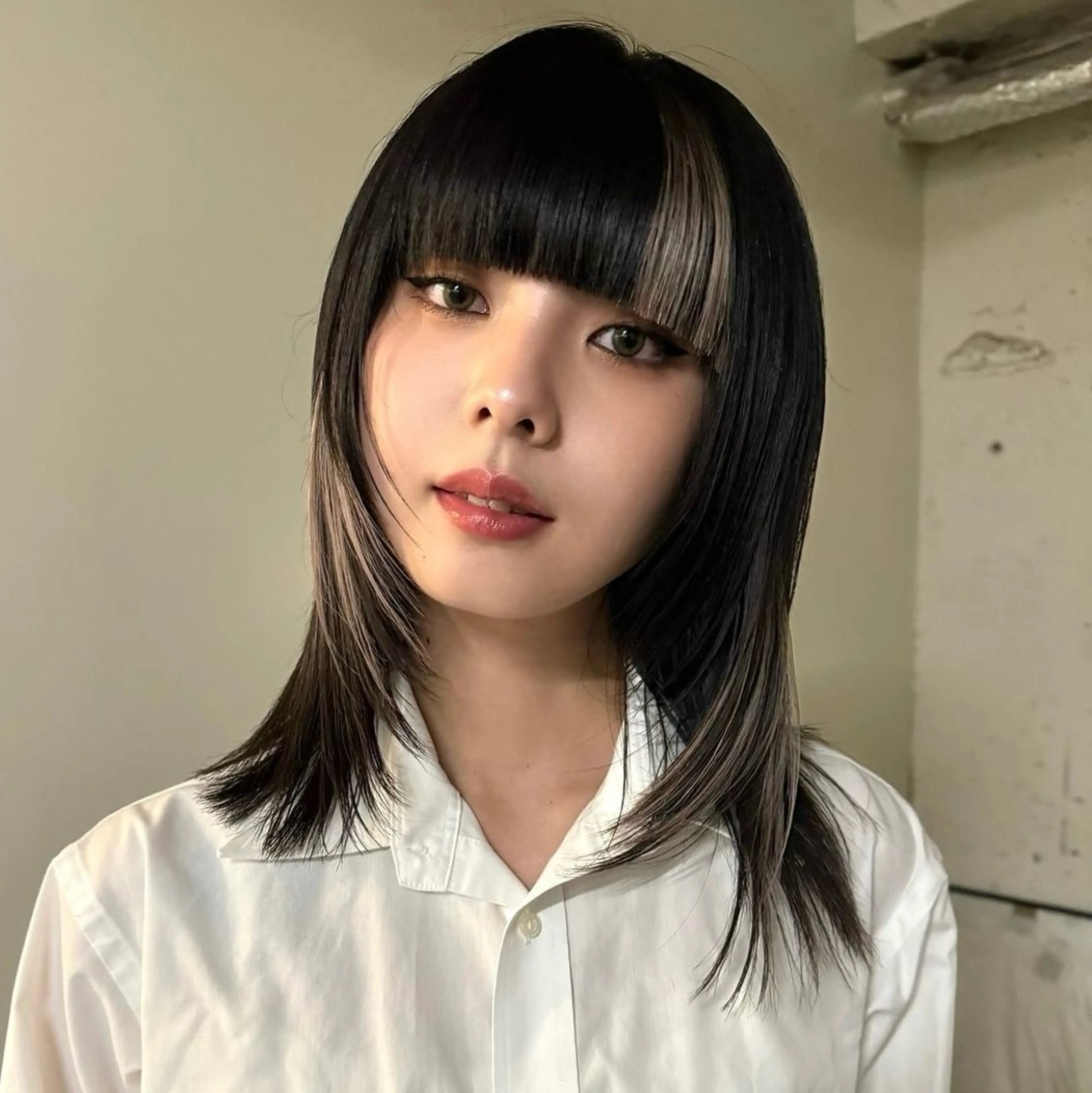 ミディアム レイヤーカット FILMS /香楓のヘアスタイル