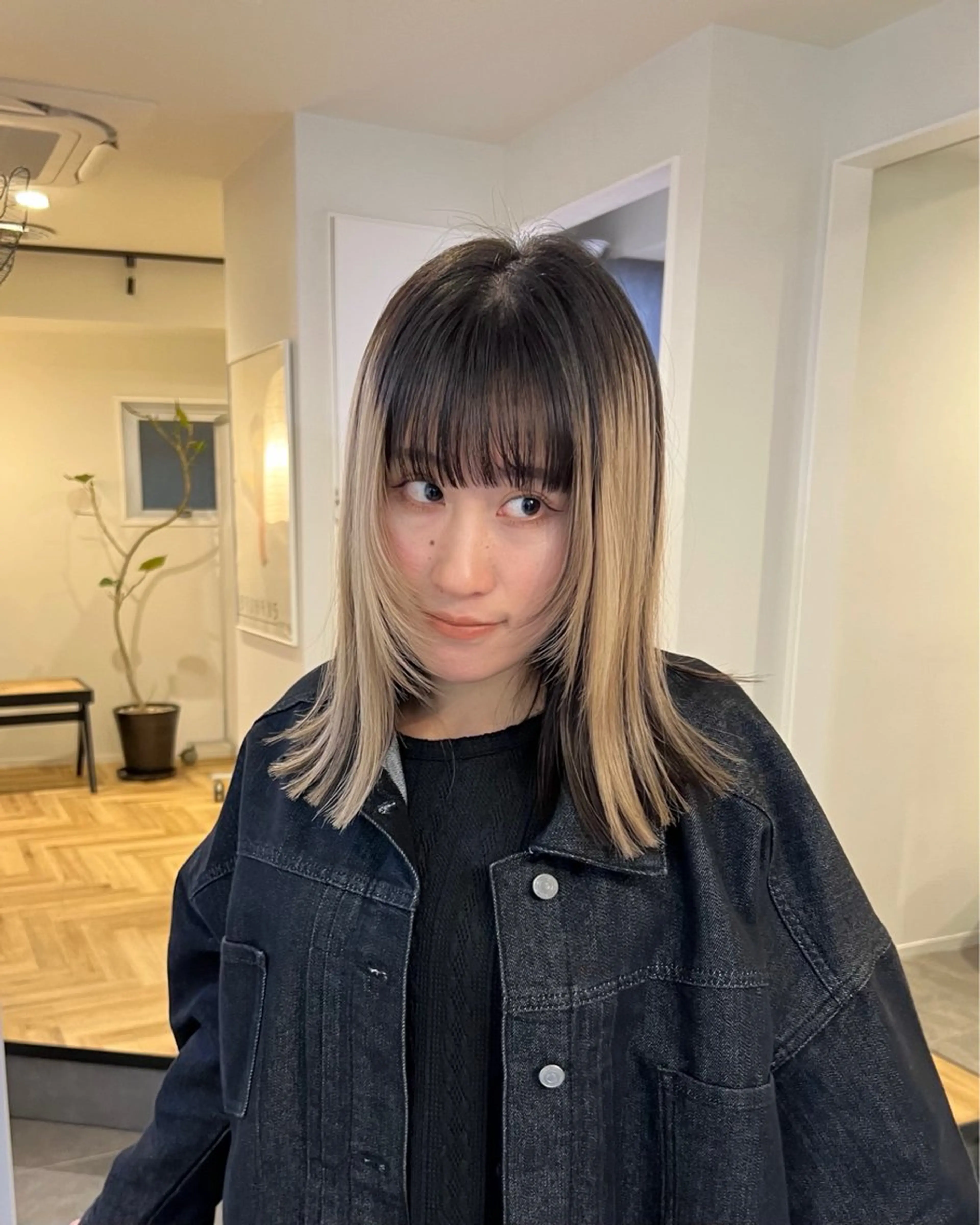 ミディアム レイヤーカット Hz/金子 亮/レイヤーカットのヘアスタイル