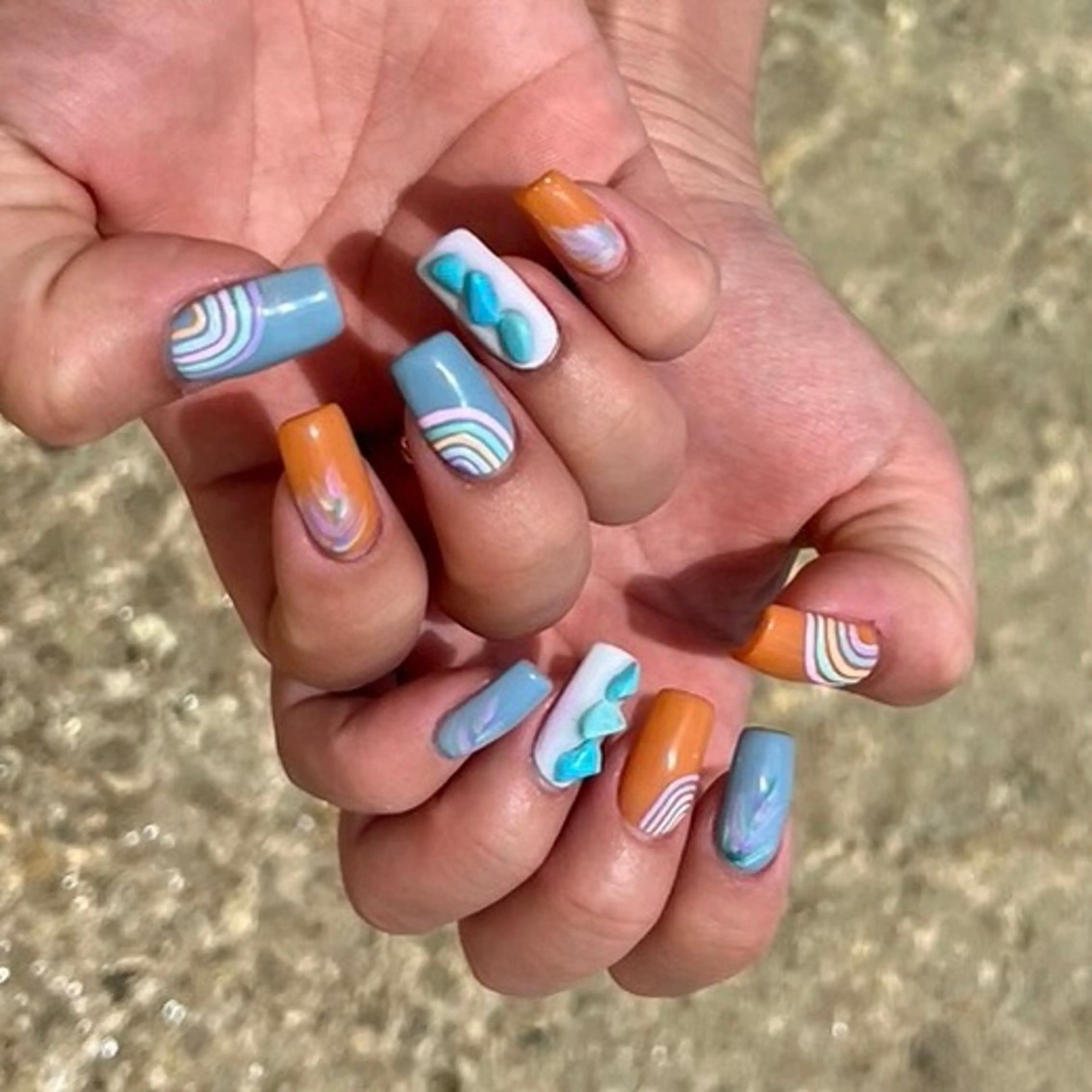 ネイル アートネイル ハンドネイル うるつやネイル🫧 Amiのネイルデザイン