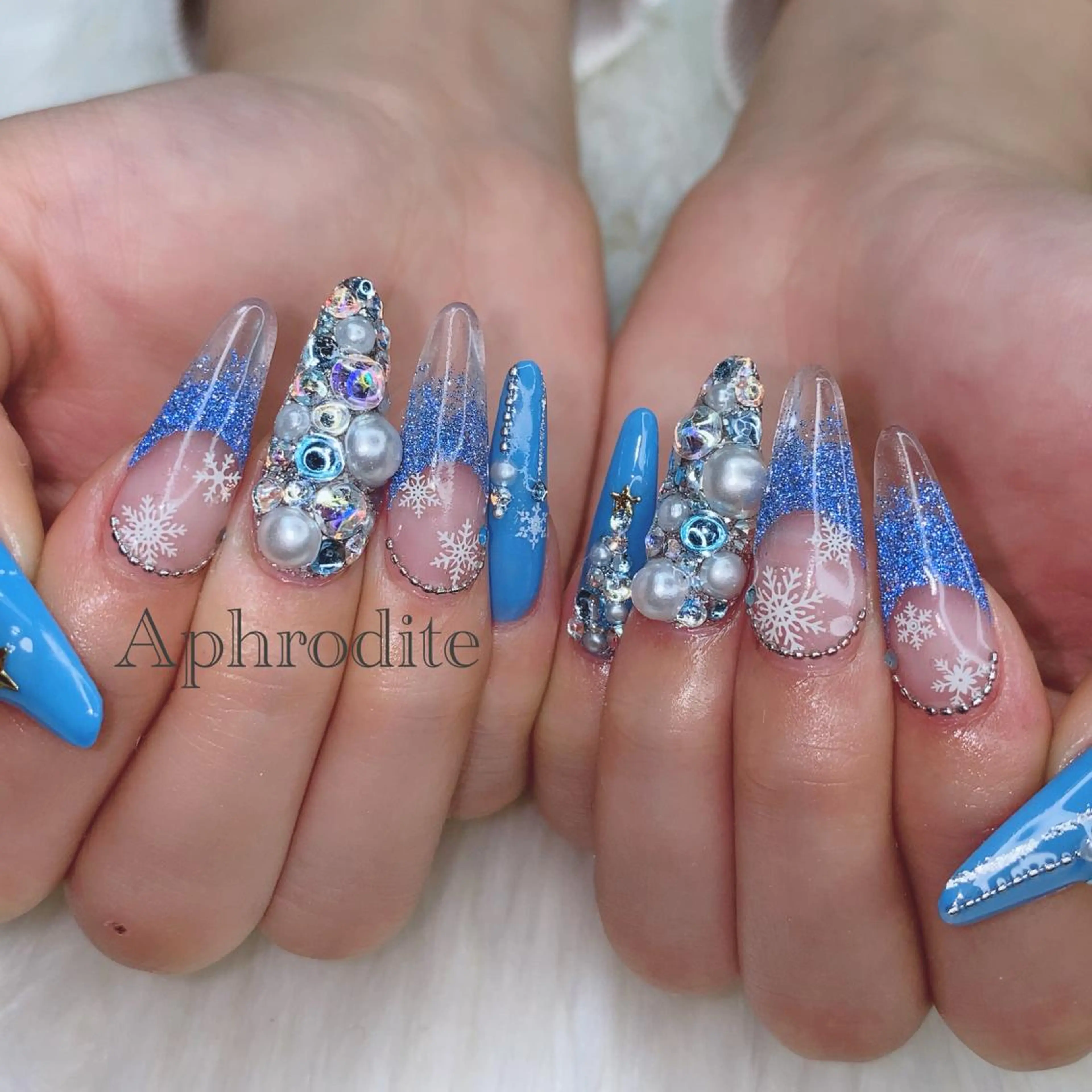 ネイル スカルプネイル Aphrodite パラジェル認定サロンのネイルデザイン
