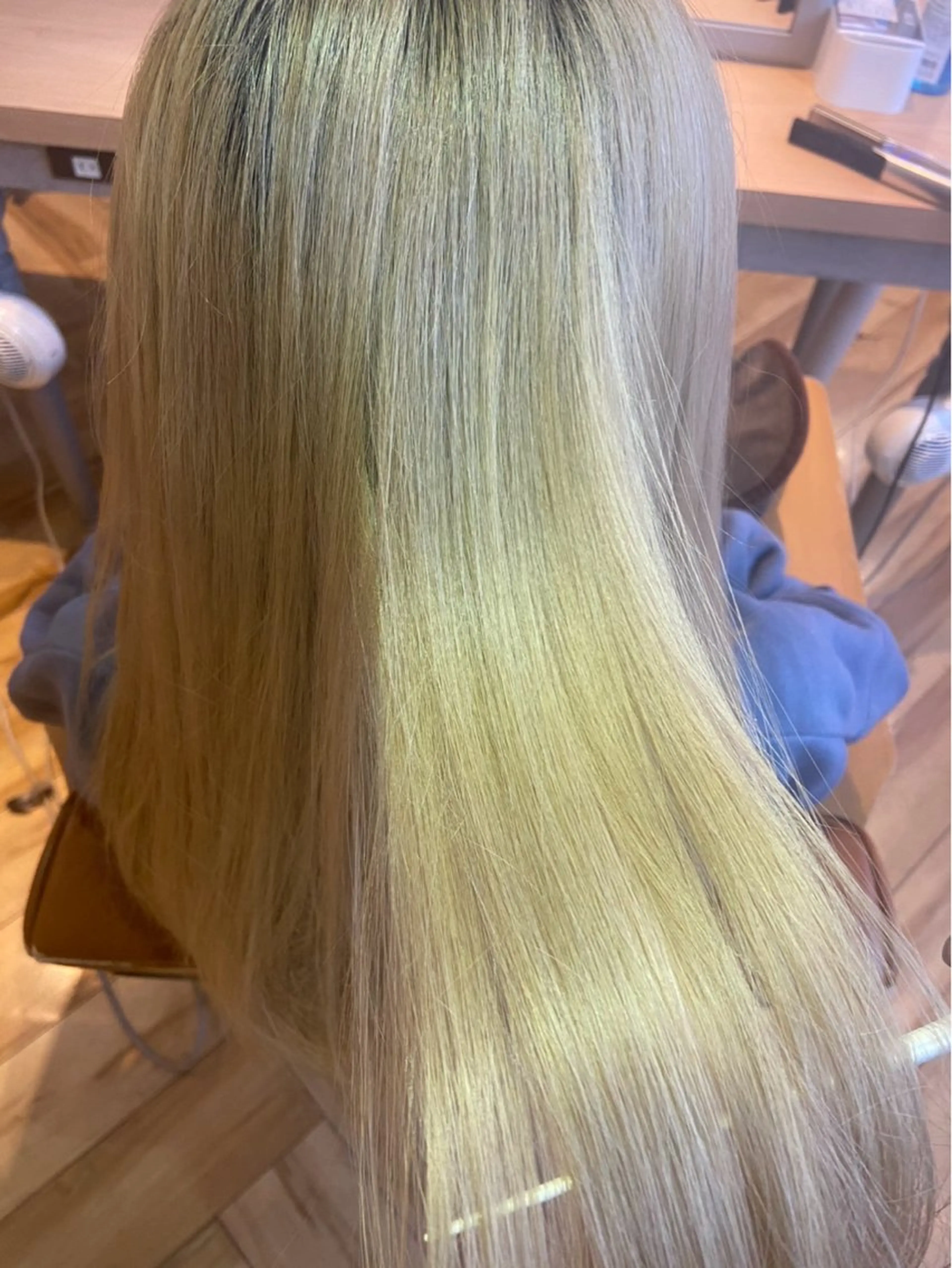 ロング カラー パーマ ヘアアレンジ トリートメント 🫧透明感カラー🫧 koharuのヘアスタイル