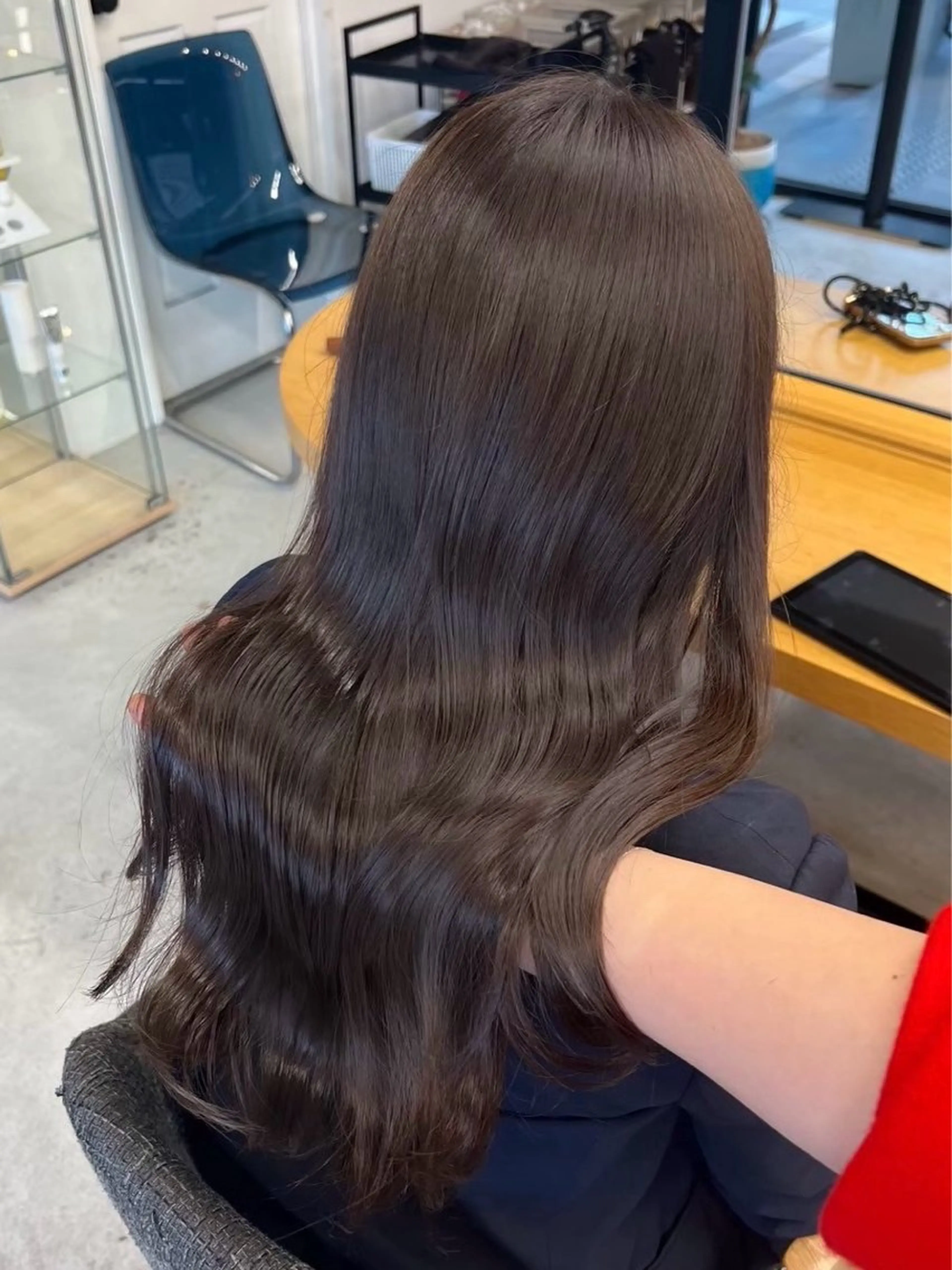 ミディアム カラー ブラウンカラー チョコレートブラウン レイヤーカット カット ヘアカラー トリートメント レイヤー/ハッシュ 渋谷/サッタのヘアスタイル