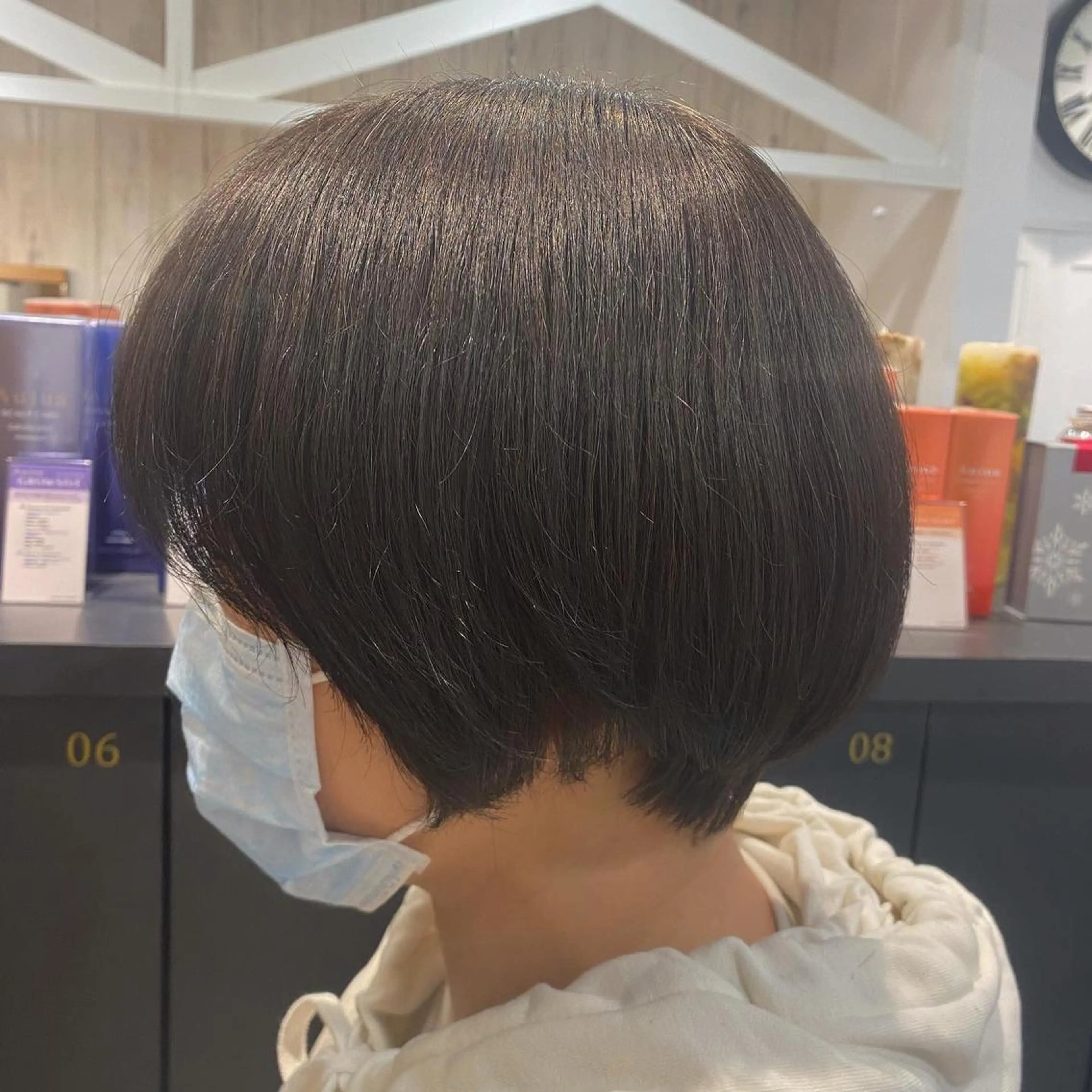 ショート ヘアカラー 柴田 枝利子のヘアスタイル