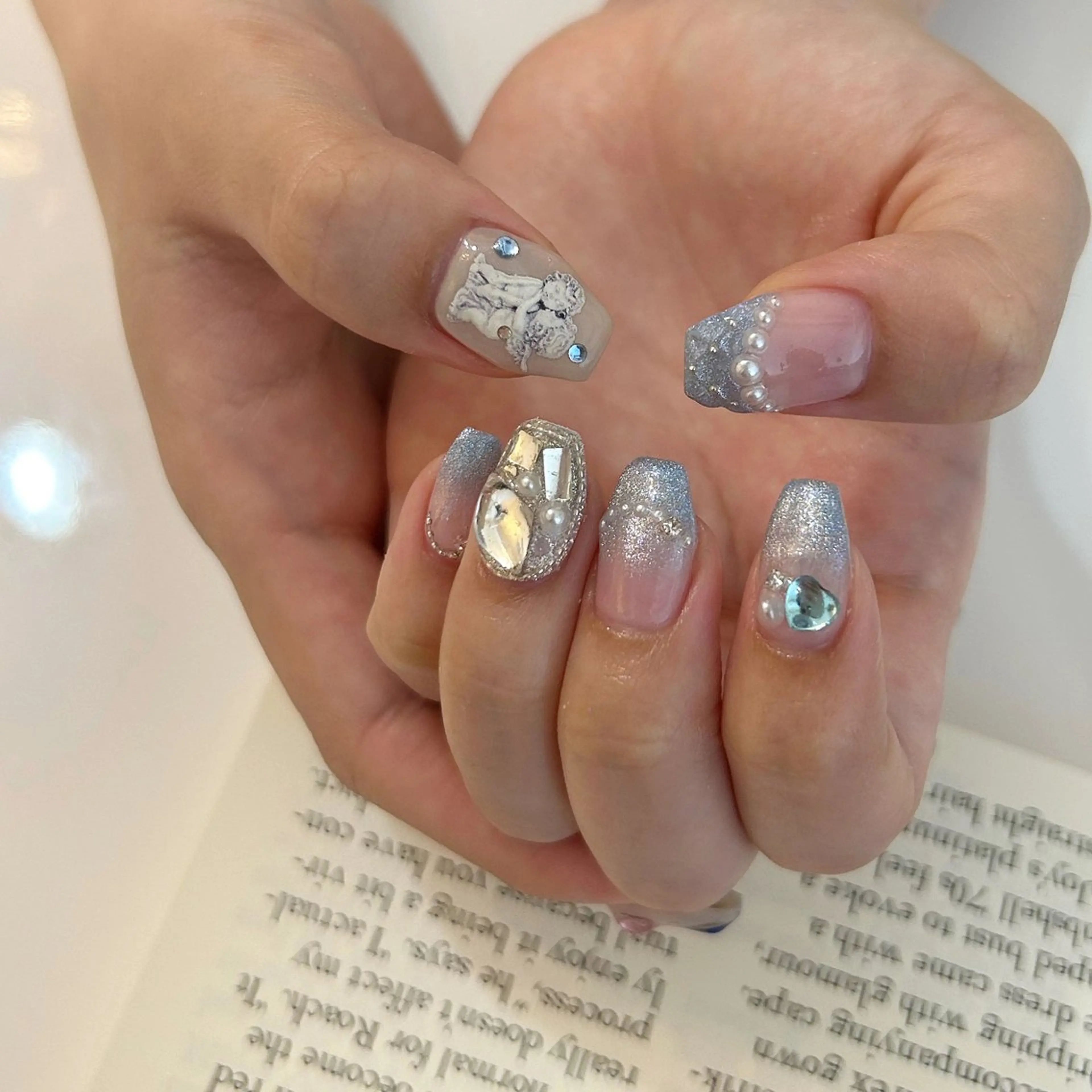 ネイル ハンドネイル ViViA momokaのネイルデザイン