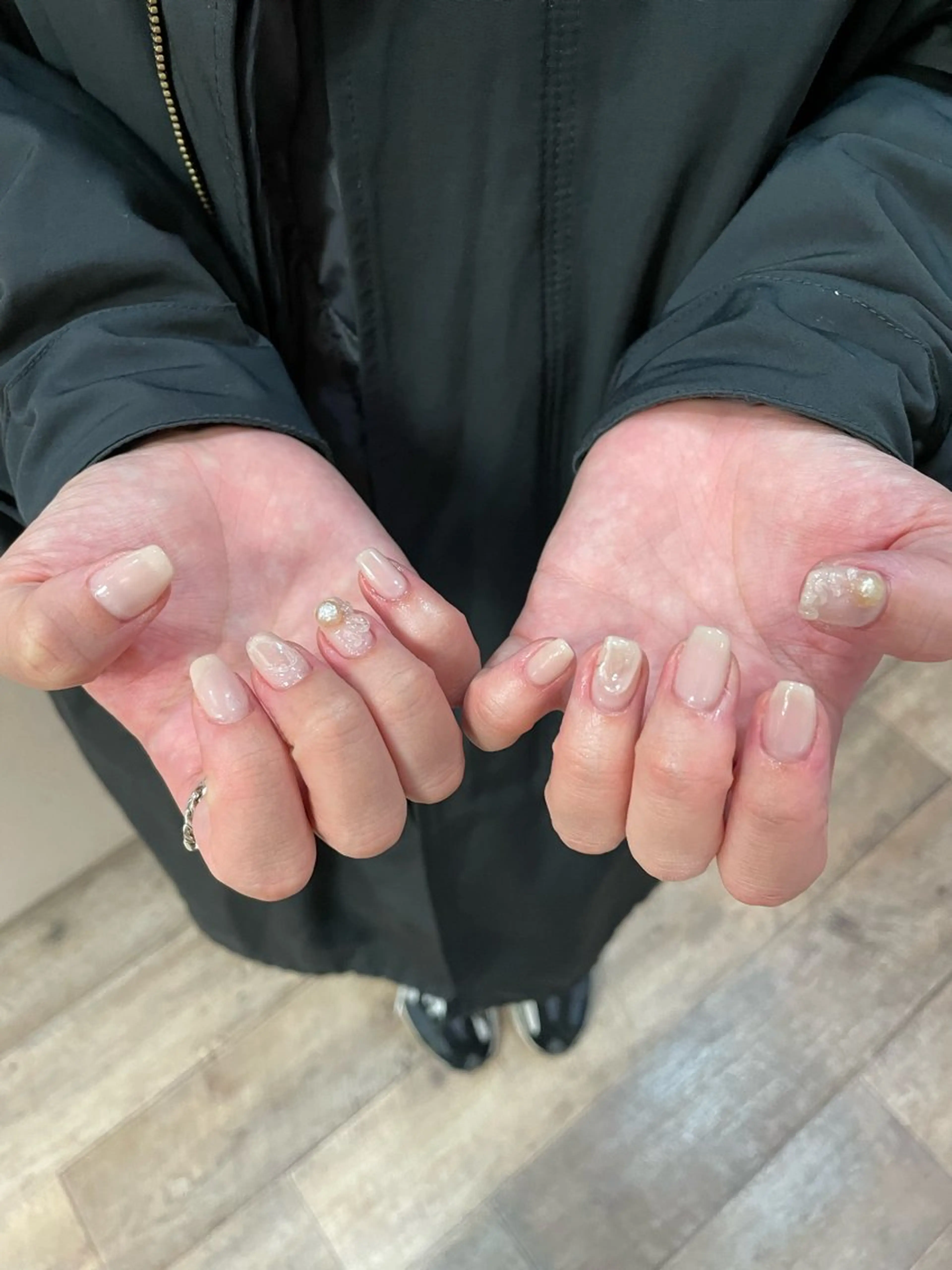 ネイル ハンドネイル ハンドケア R'well所属・はばすみれ🎀ﾈｲﾙ 光ﾌｪｲｼｬﾙ ﾍｱのネイルデザイン