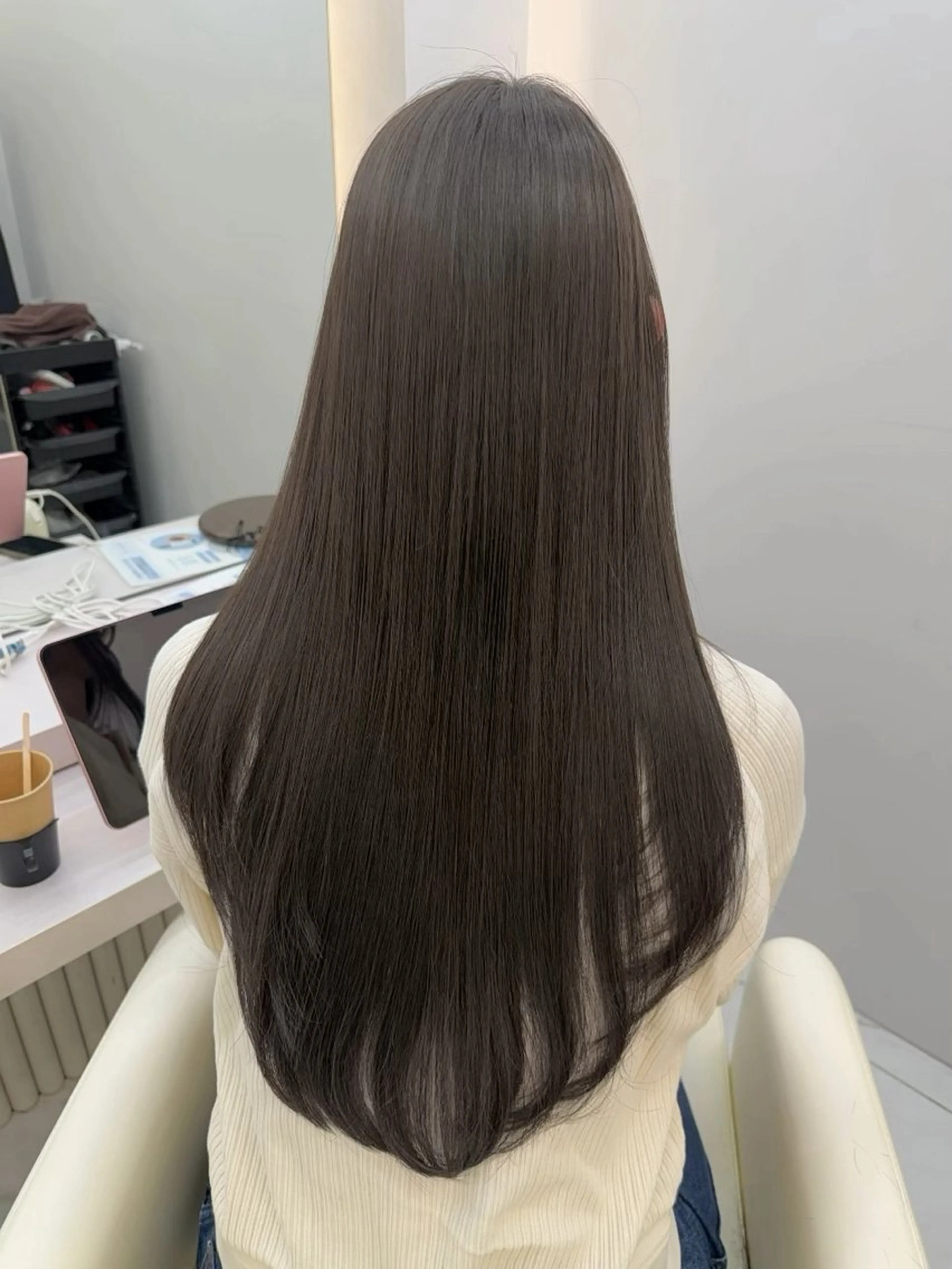 ロング ヘアカラー 高評価多数◎ コテ巻きパーマ星明夏のヘアスタイル