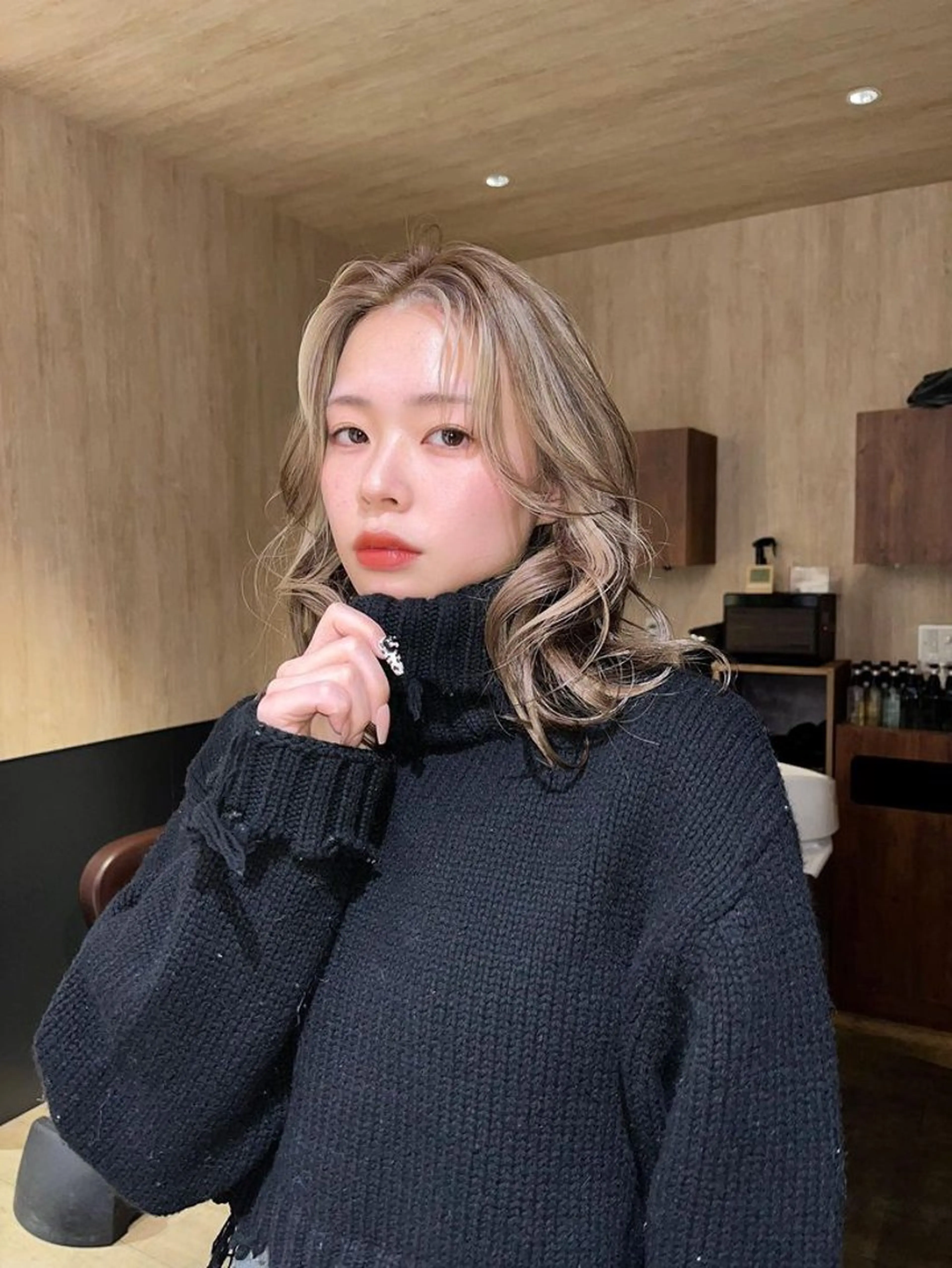 セミロング カラー ブリーチ ケアブリーチ ハイトーンカラー 産休中です 艶カラー♡オカのヘアスタイル