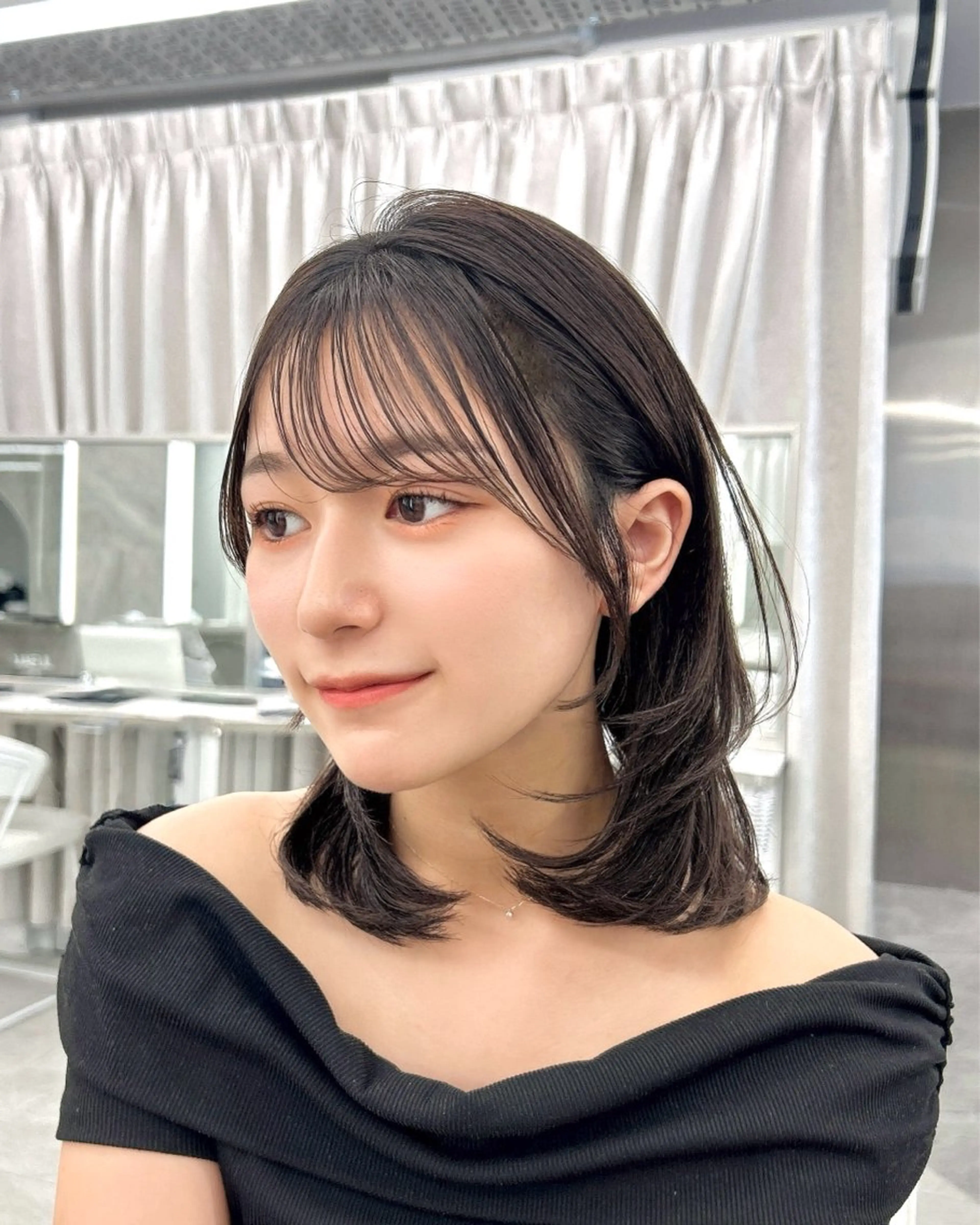 ミディアム カット ヘアカラー トリートメント 韓国顔まわり/前髪 /レイヤー/いつきのヘアスタイル