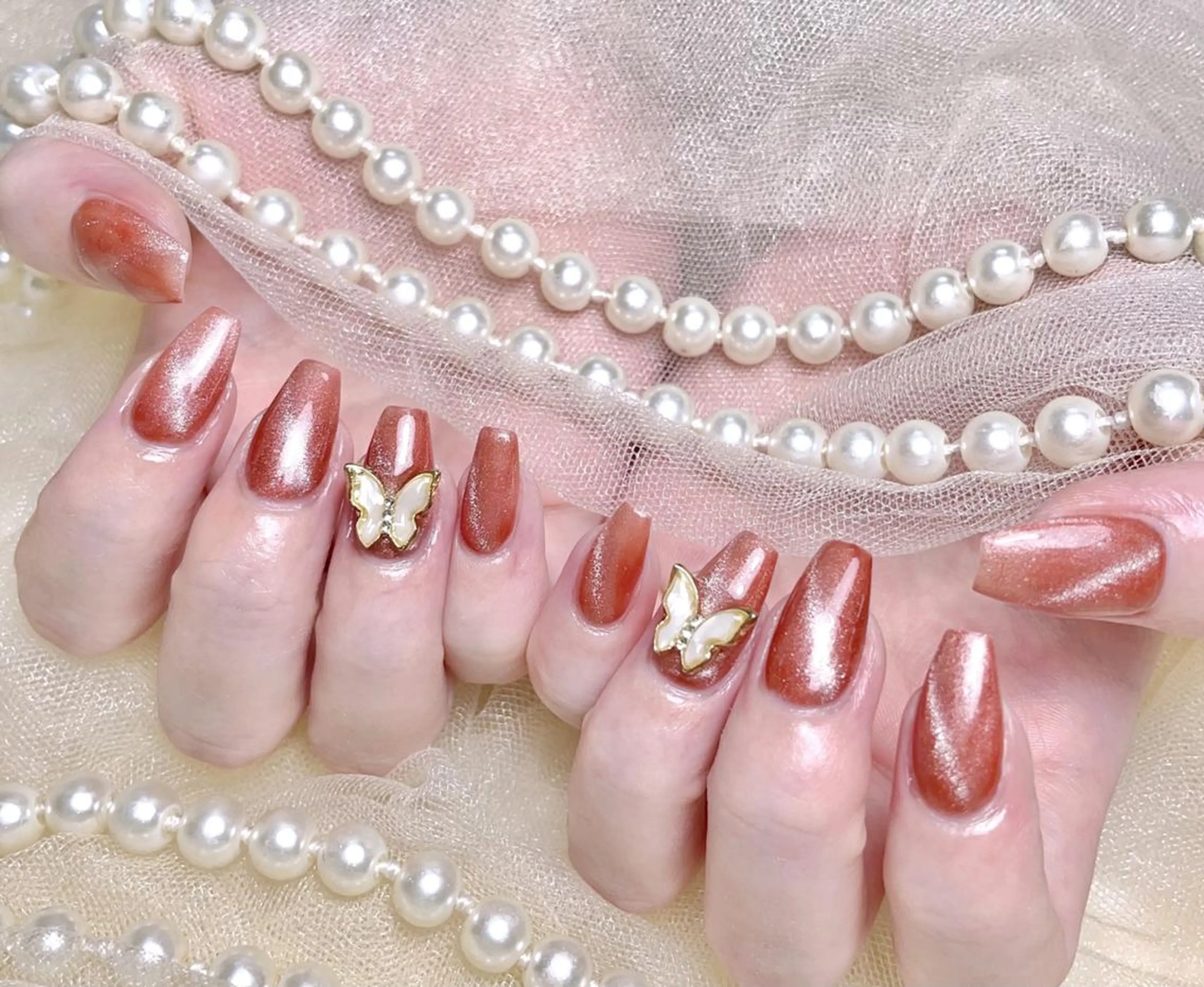 ネイル Queenie 🦋のネイルデザイン