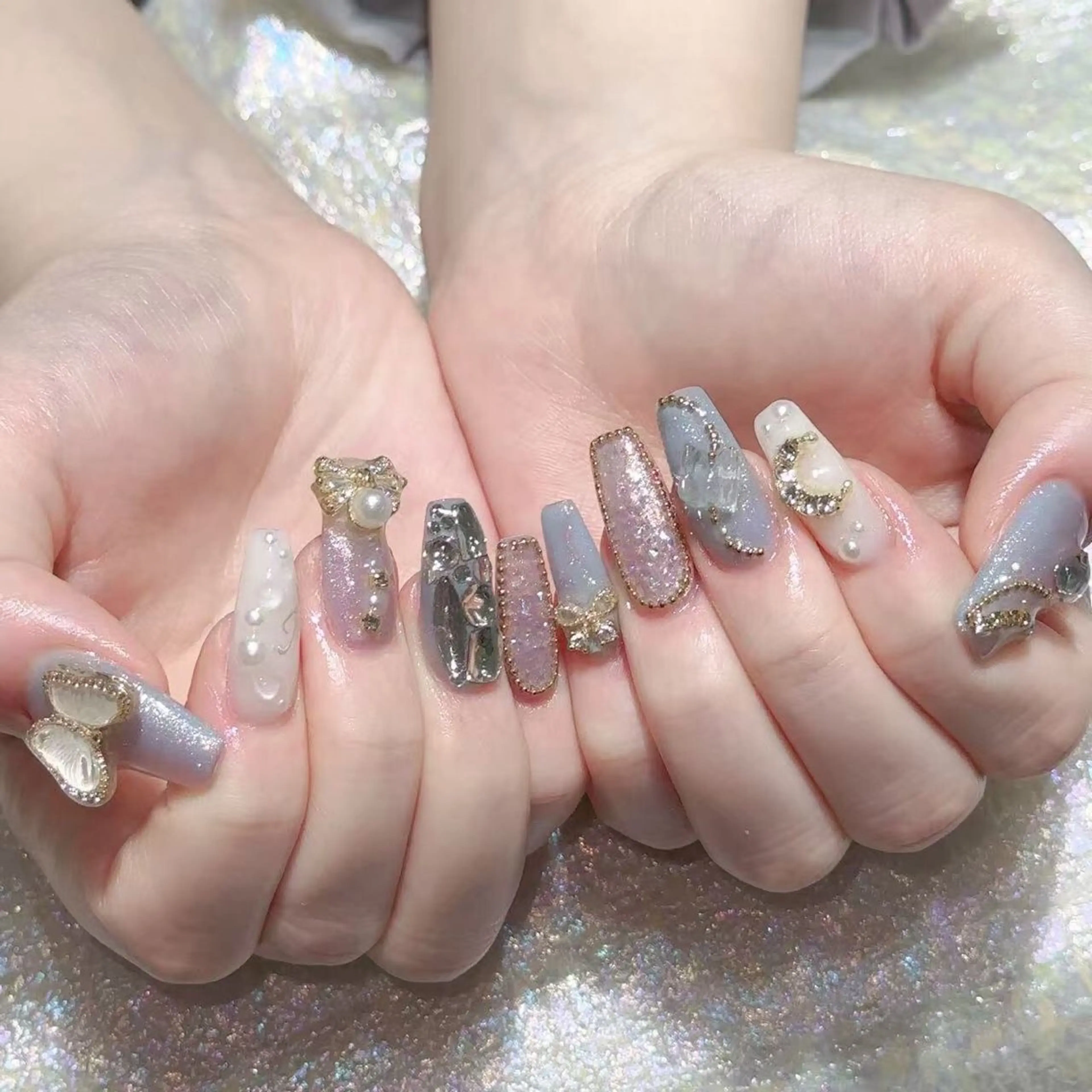 ネイル ハンドネイル Queens ひなのネイルデザイン