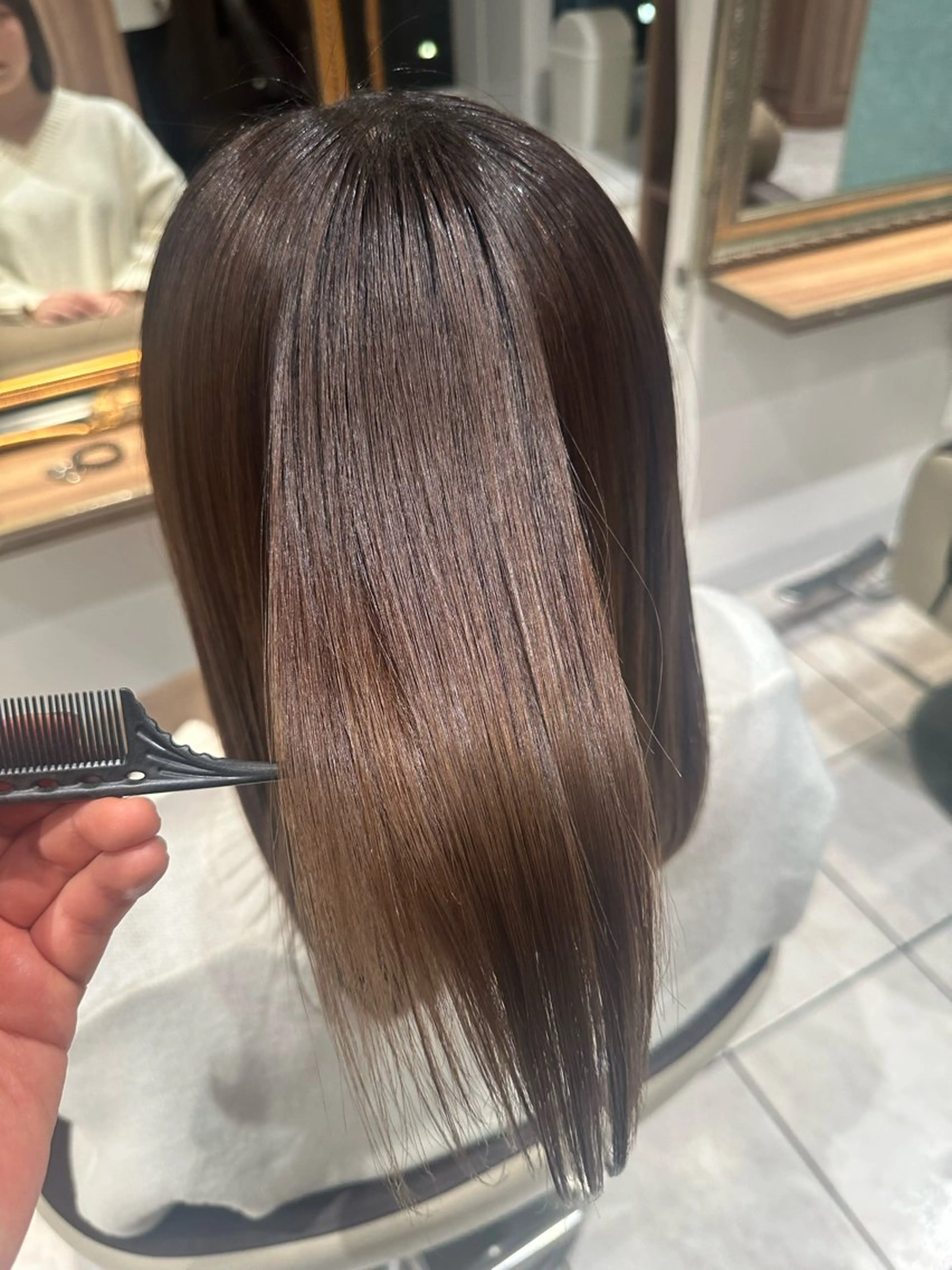 セミロング カラー パーマ ブリーチ 縮毛矯正 トリートメント Ash西葛西 /momijiのヘアスタイル