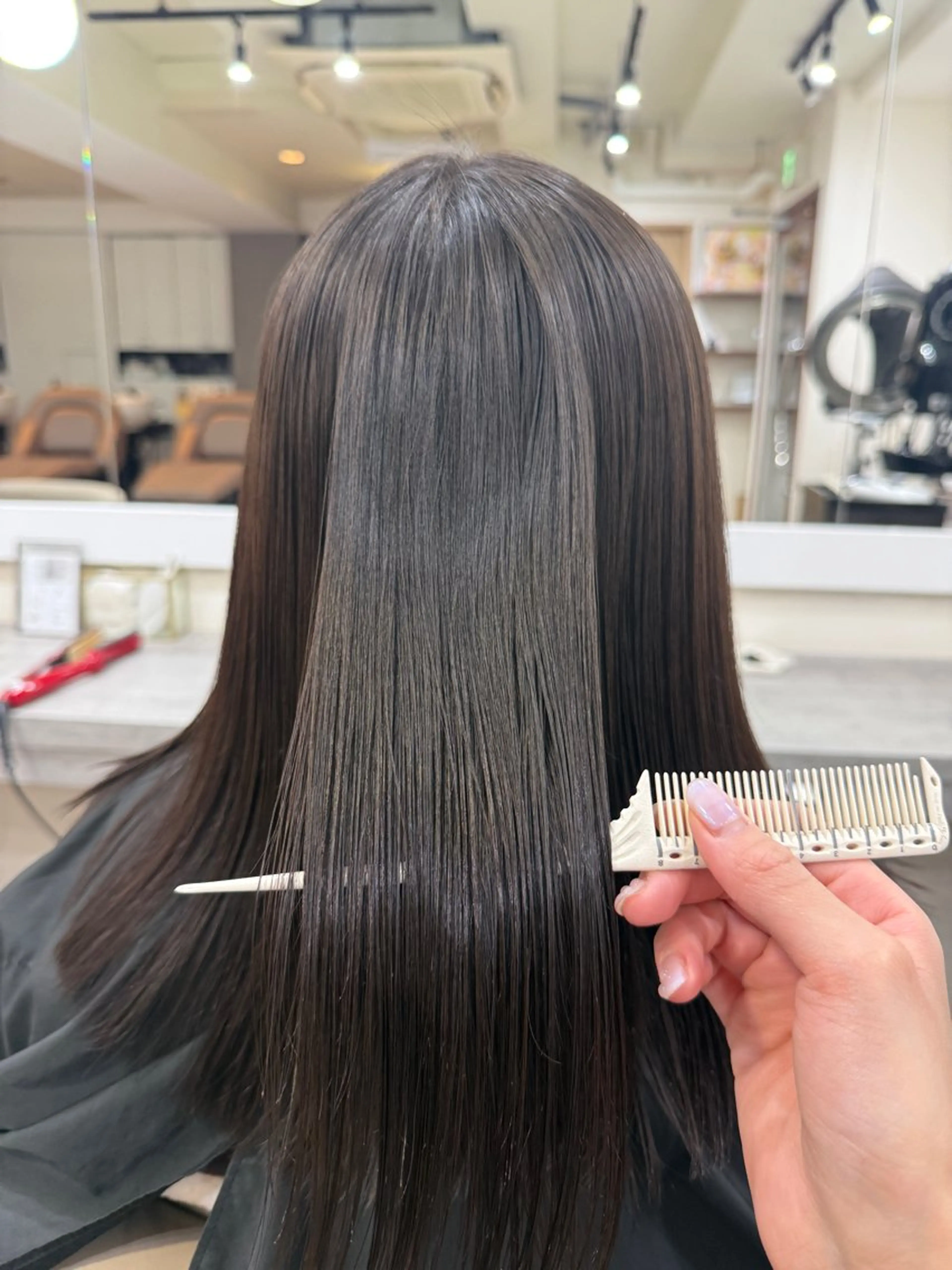 ミディアム カラー 透明感カラー ももかのヘアスタイル