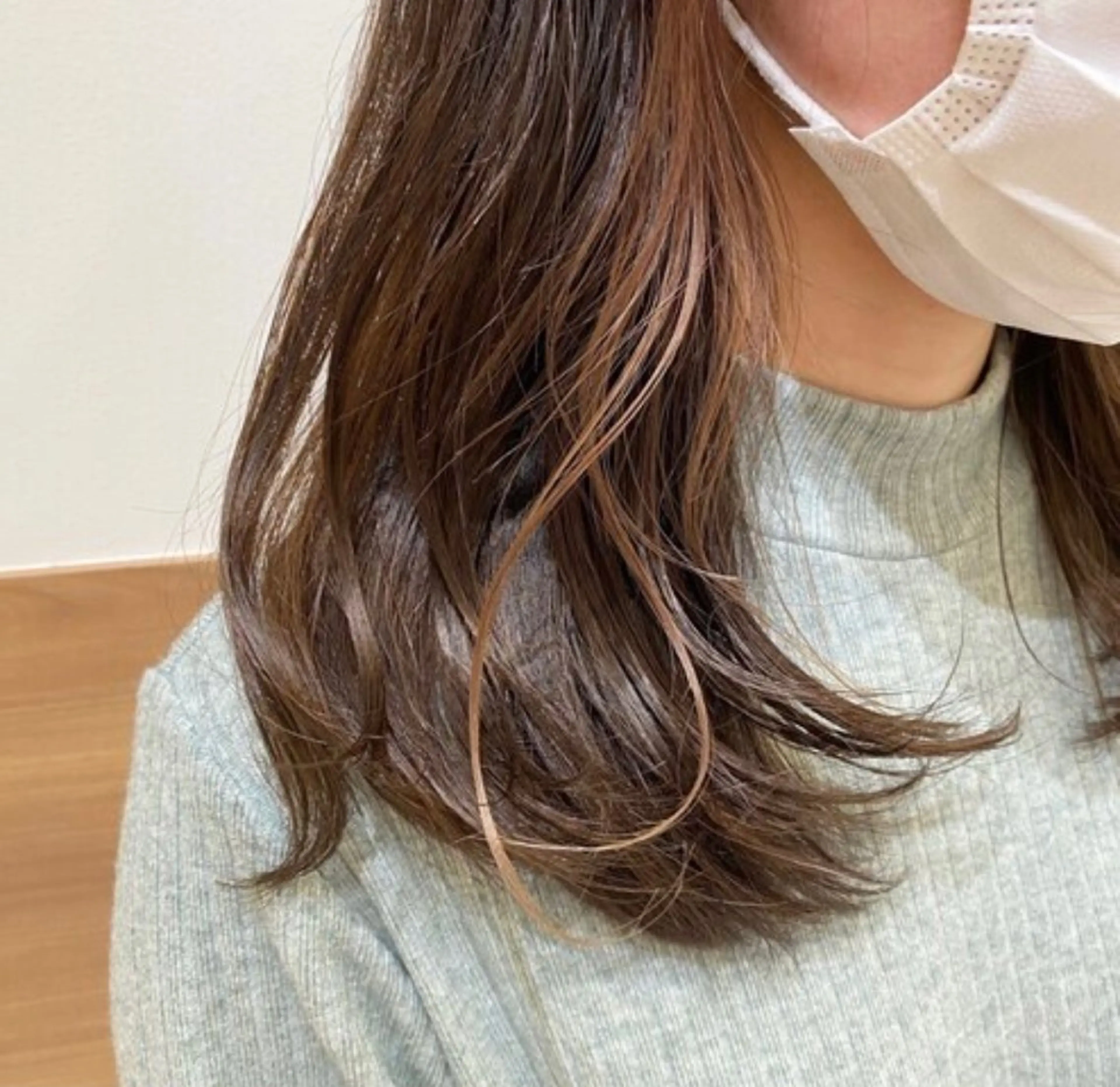 セミロング カラー 🦋艶髪ハイトーン / Mio🦋のヘアスタイル