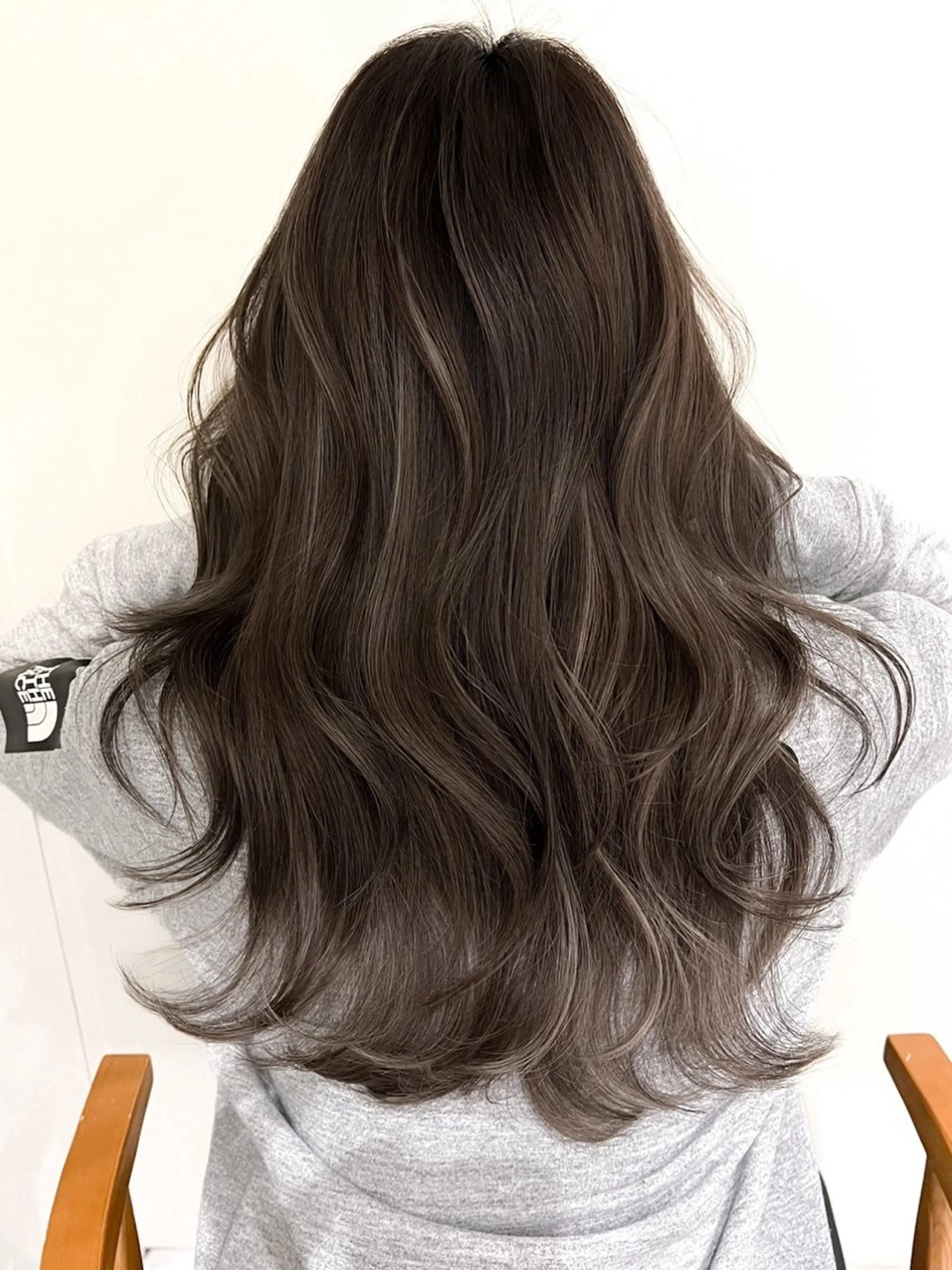 ロング カラー ✨レイヤーカット/透 名感カラー特化✨のヘアスタイル