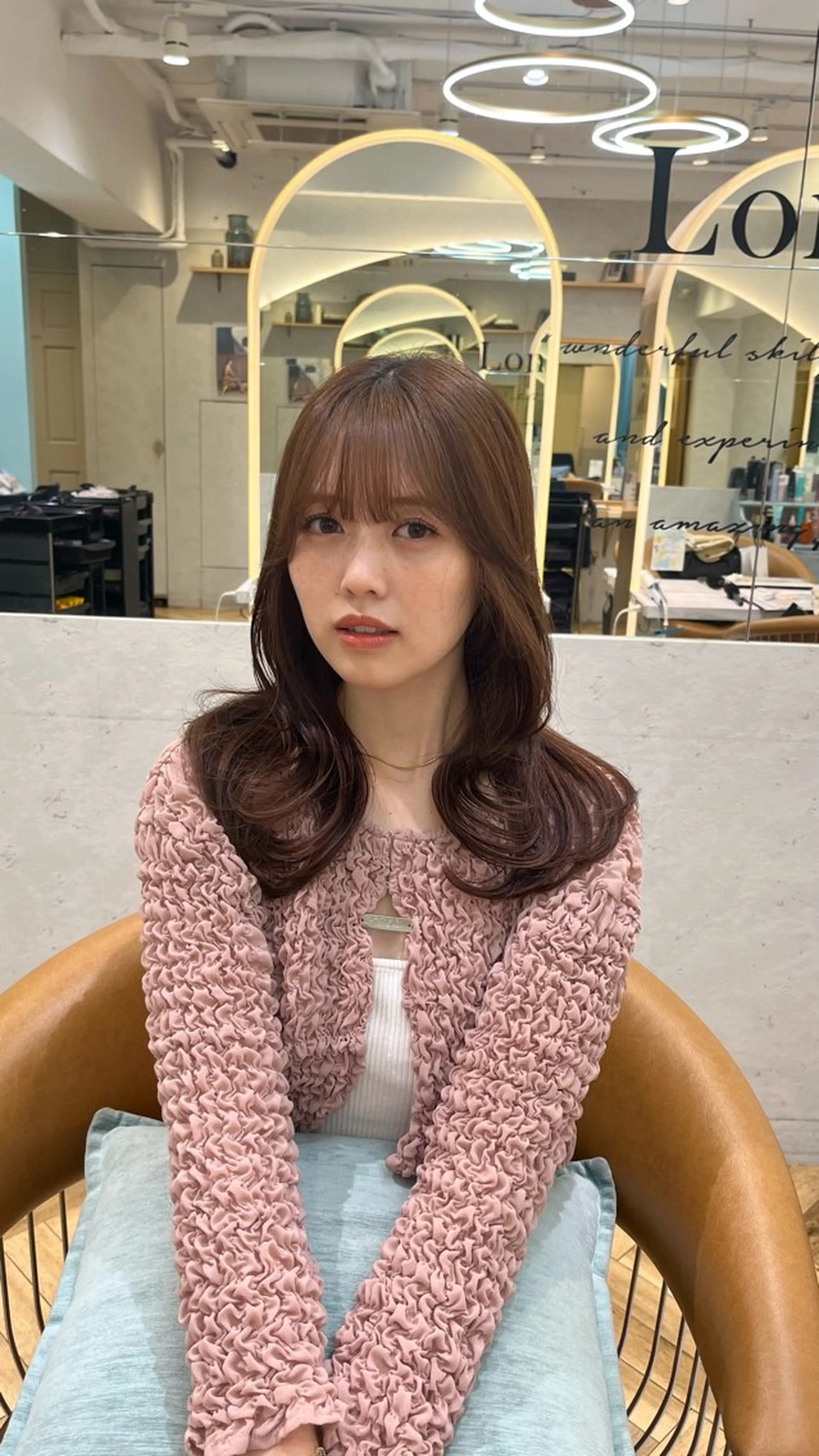 セミロング カラー ♥️透明感×抜け感 ベージュ/佑珠♥️のヘアスタイル