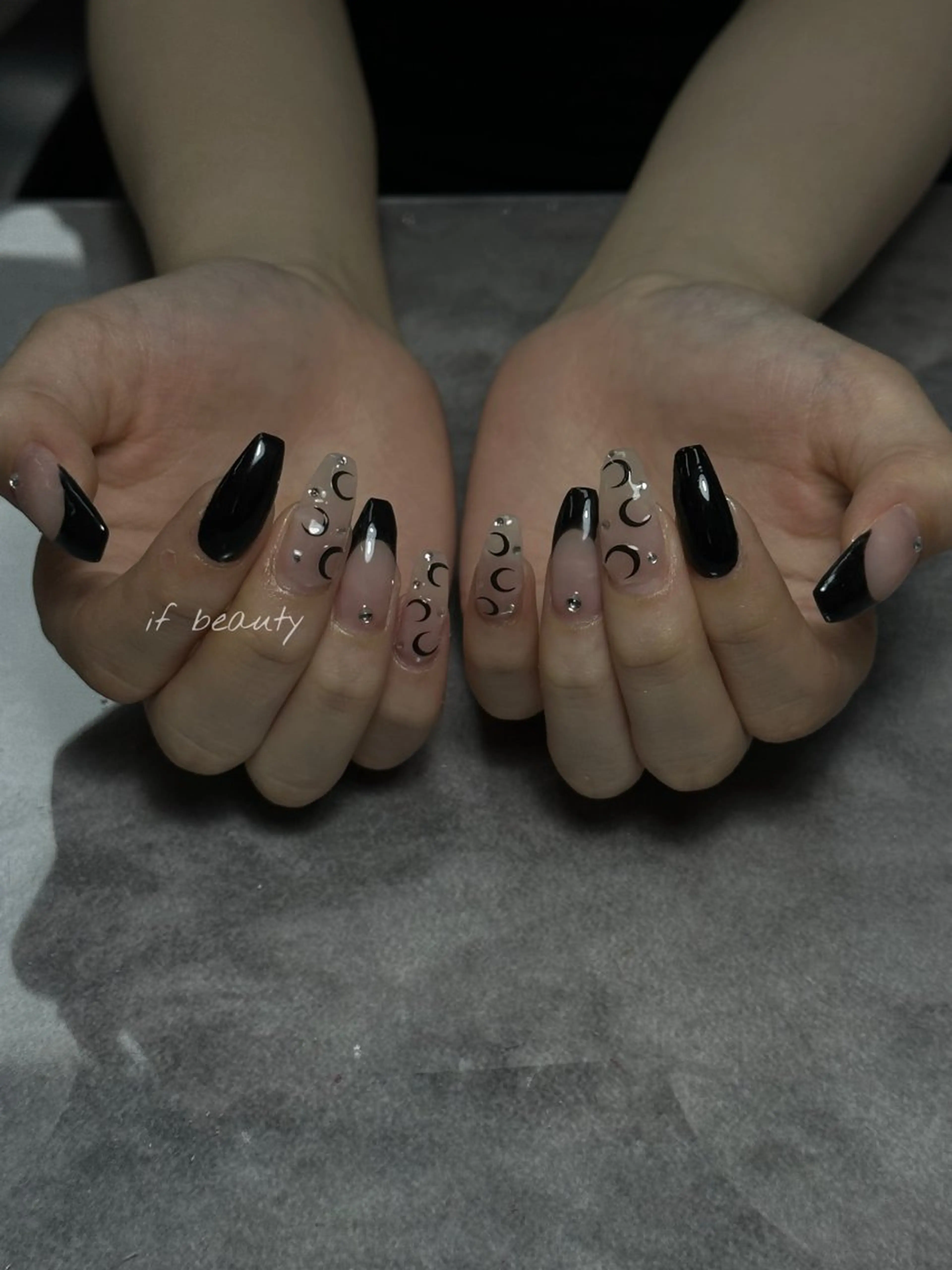 ネイル アートネイル ジェルネイル グラデーション パラジェル ワンホンネイル ハンドネイル if Hair＆Nail Salon所属・IKA /海外ネイル /個性派/ワンホンのネイルデザイン