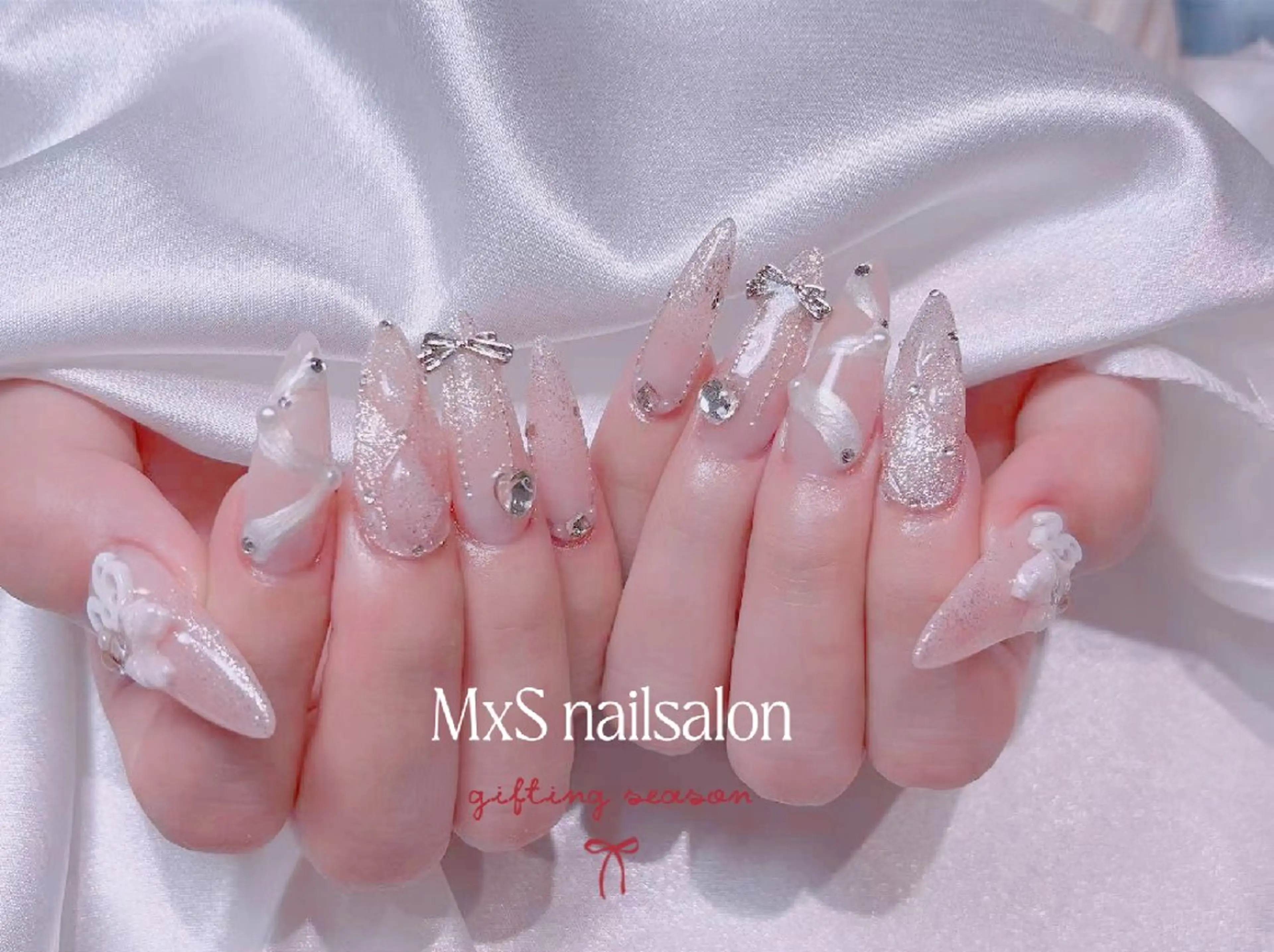 ネイル ジェルネイル 韓国ネイル マグネットネイル パラジェル ワンホンネイル ハンドネイル ハンドケア MxS Nail(長さだし/フィルイン/マグネット/韓国ネイル/ワンホンネイル/ワンカラー)所属・MxS リィリィのネイルデザイン