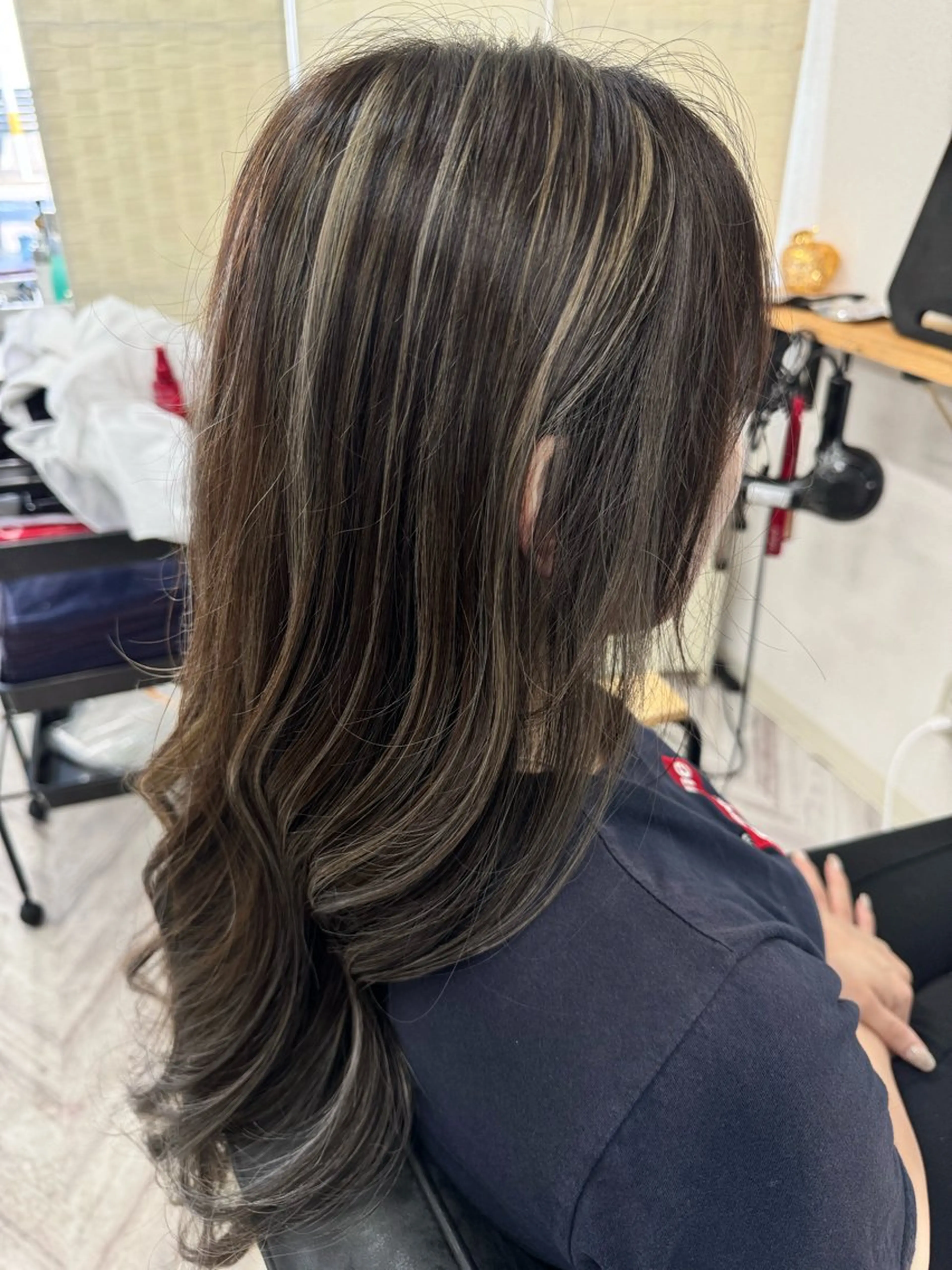 ロング ハイライト ロング YU MAのヘアスタイル