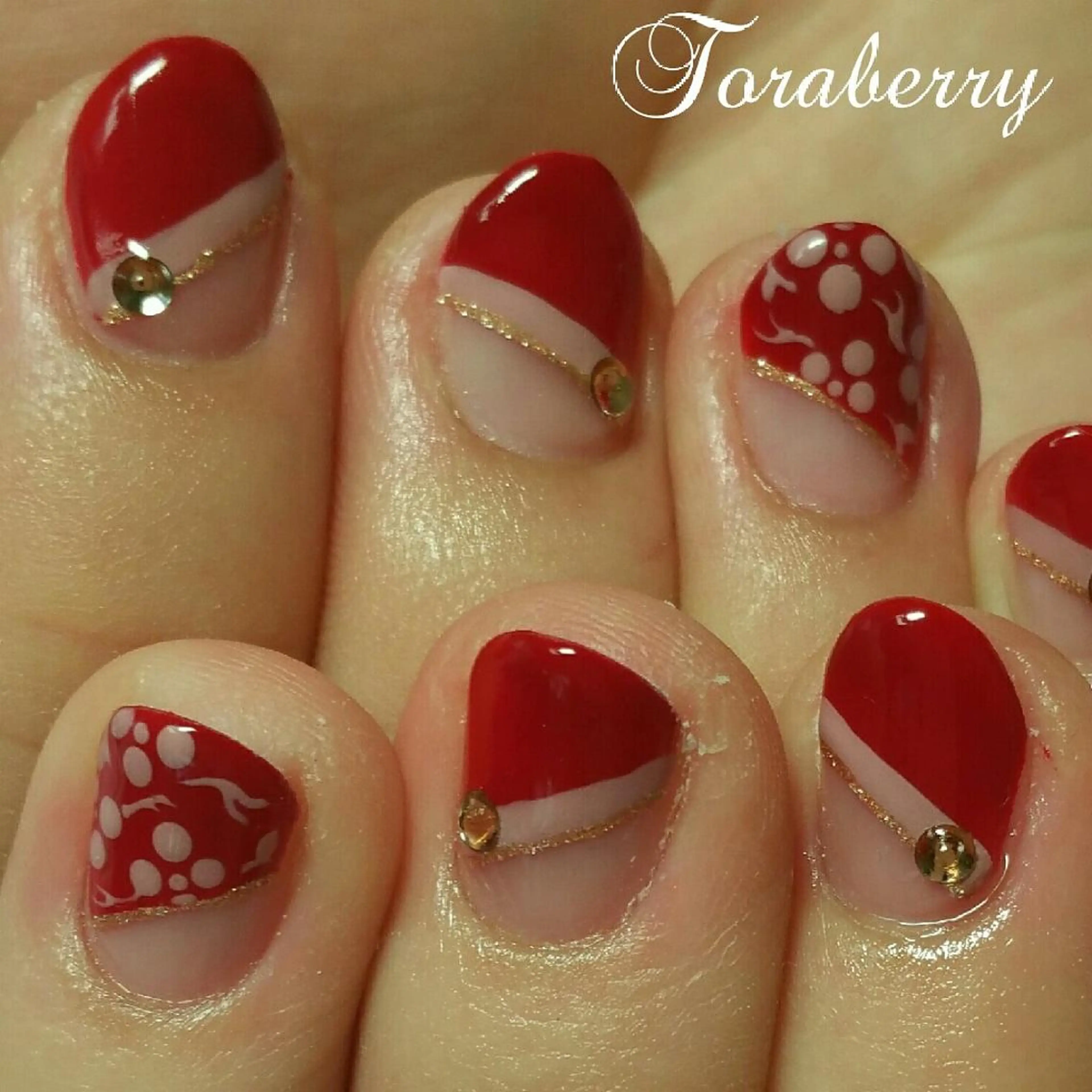 ネイル フレンチネイル 斜めフレンチ ハンドネイル ネイリスト なつみのネイルデザイン