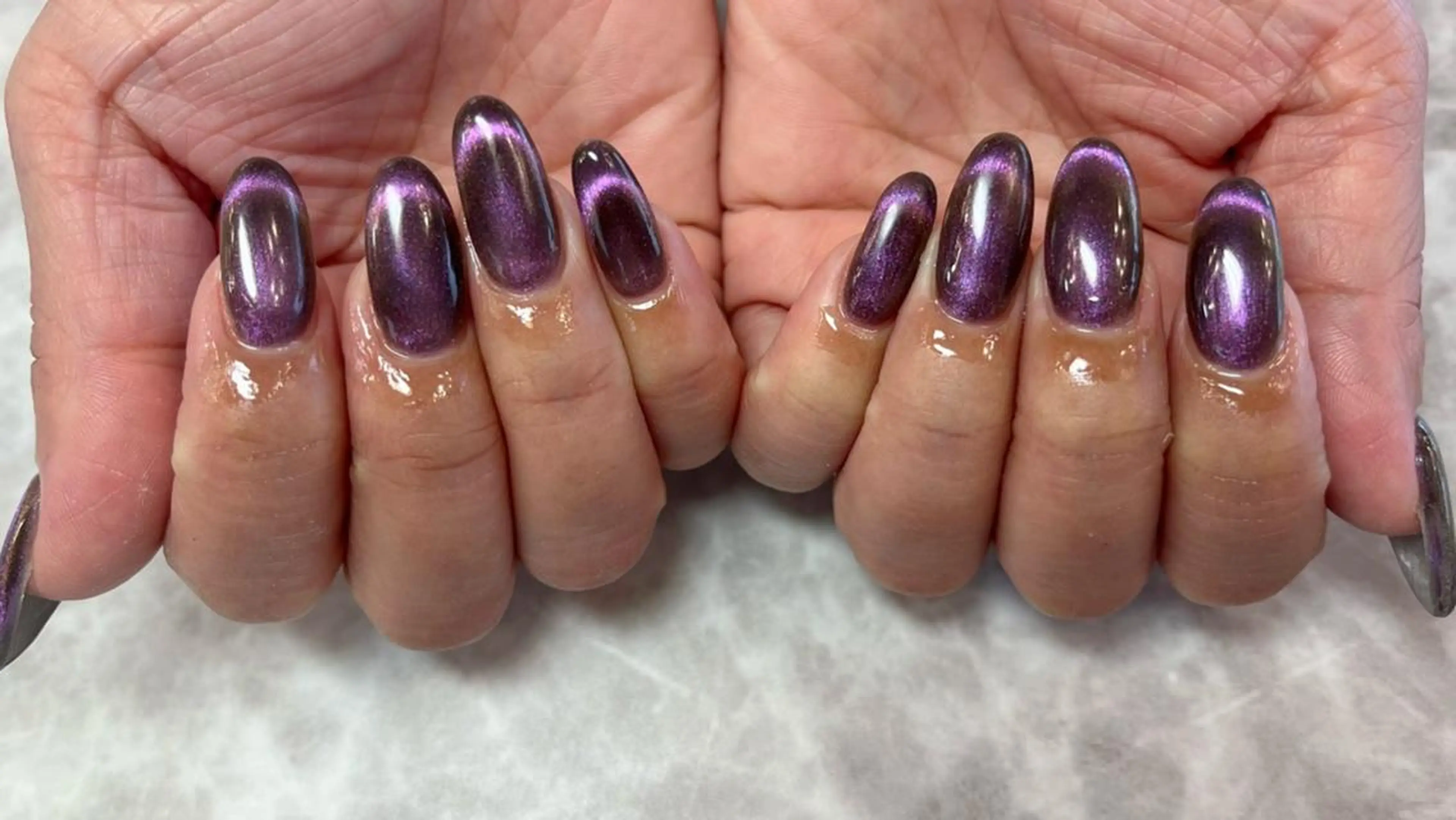 ネイル ネイルリボン 受付スタッフのネイルデザイン