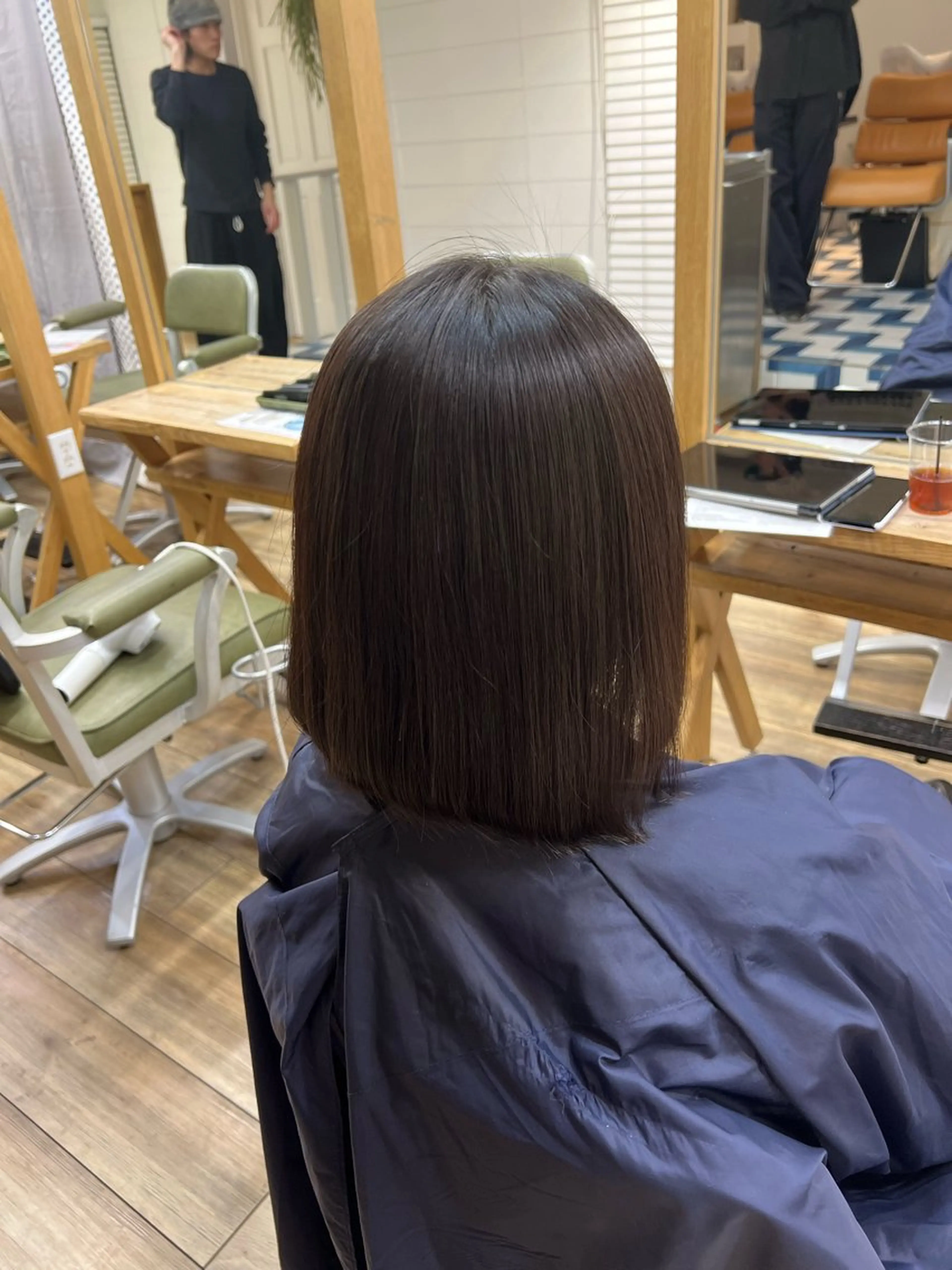 ミディアム BUZZ 自由が丘所属・ogura hitomiのヘアスタイル