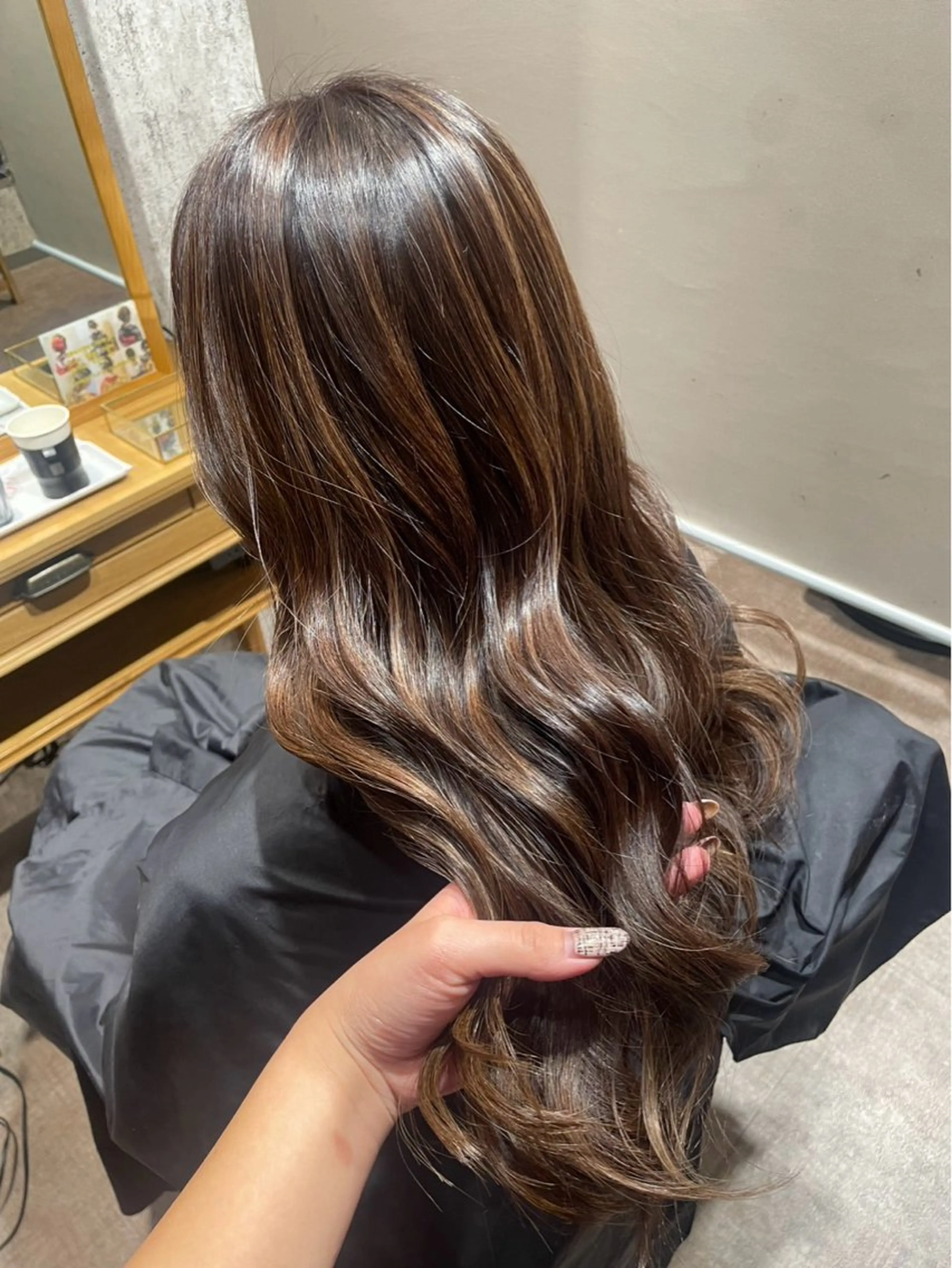 ロング カラー ヘアカラー 濱本 樹蘭のヘアスタイル