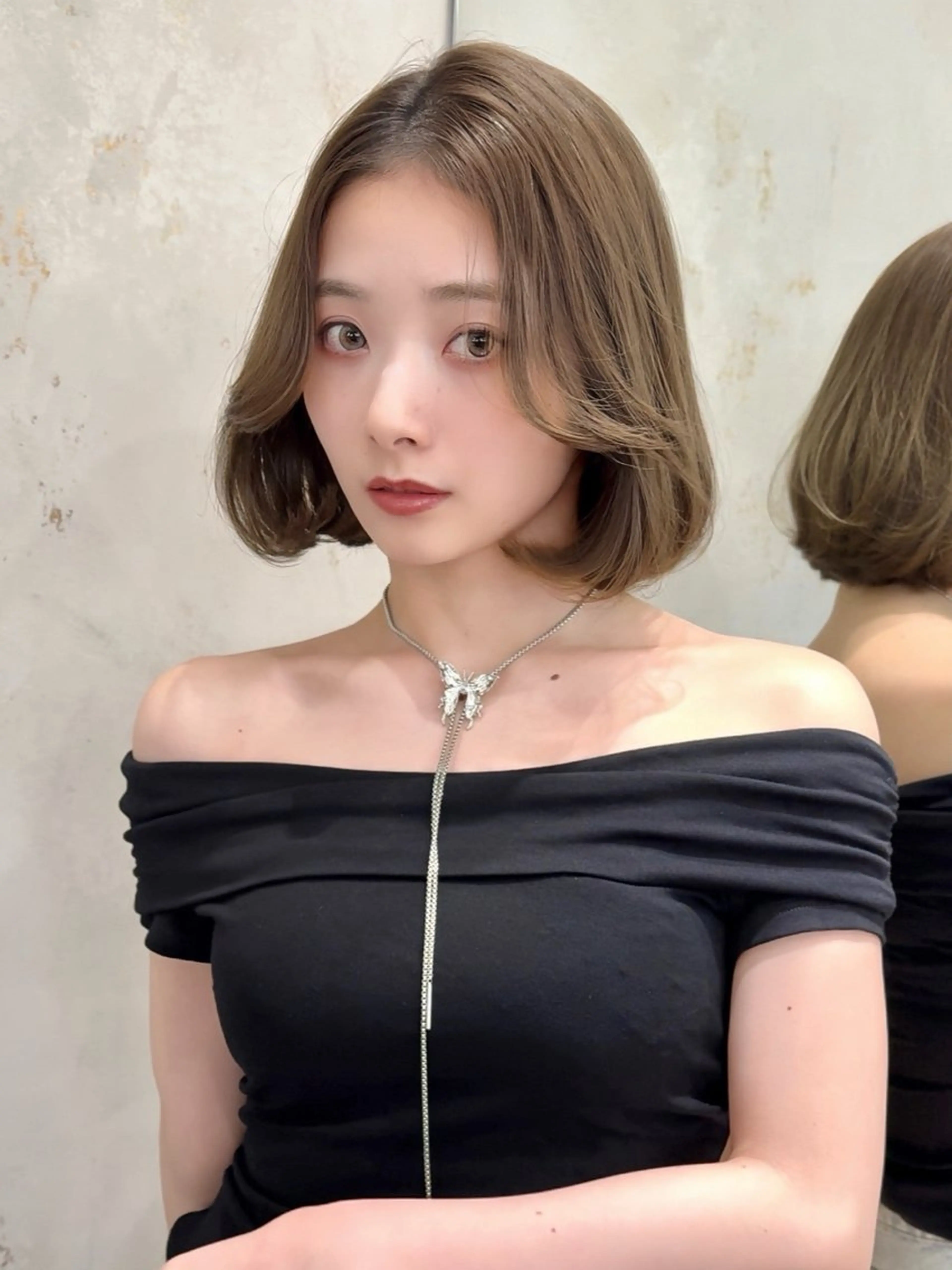 ショート カラー カット ヘアカラー トリートメント 莉乃/縮毛矯正/髪質 改善/艶カラーのヘアスタイル