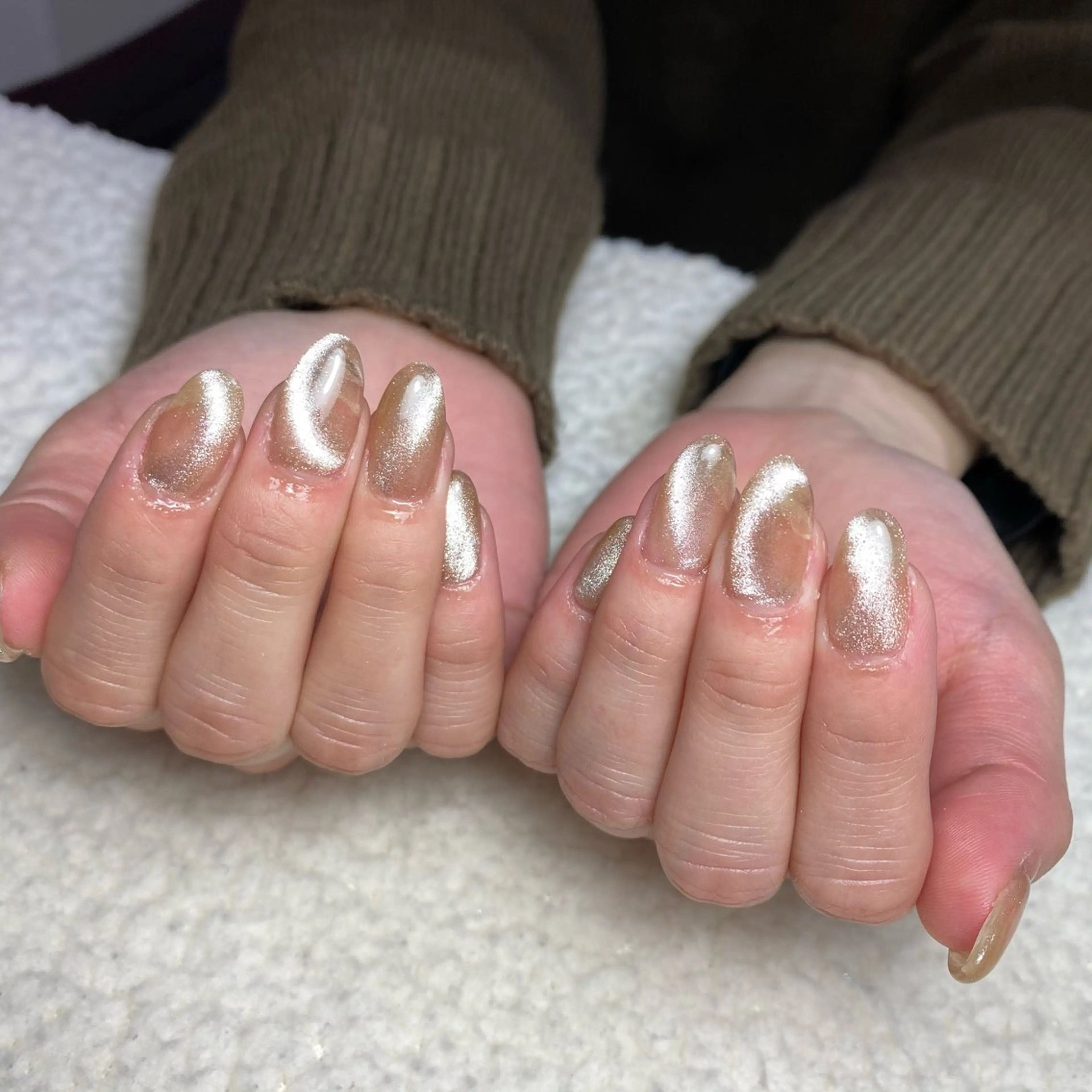 ネイル キラキラネイル マグネットネイル ワンカラーネイル ハンドネイル COCO+所属・COCO +のエステ・リラクイメージ