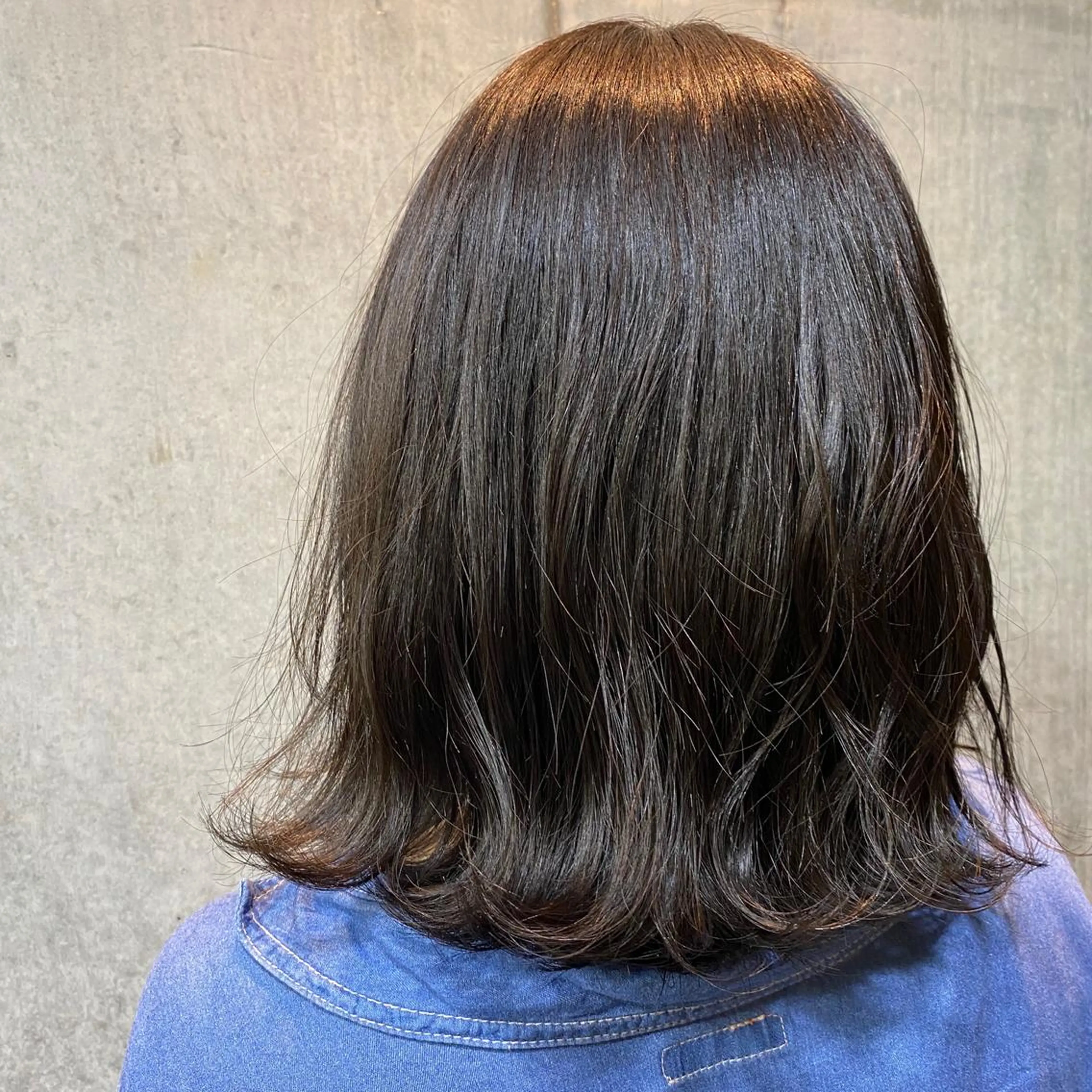 ミディアム mina .のヘアスタイル