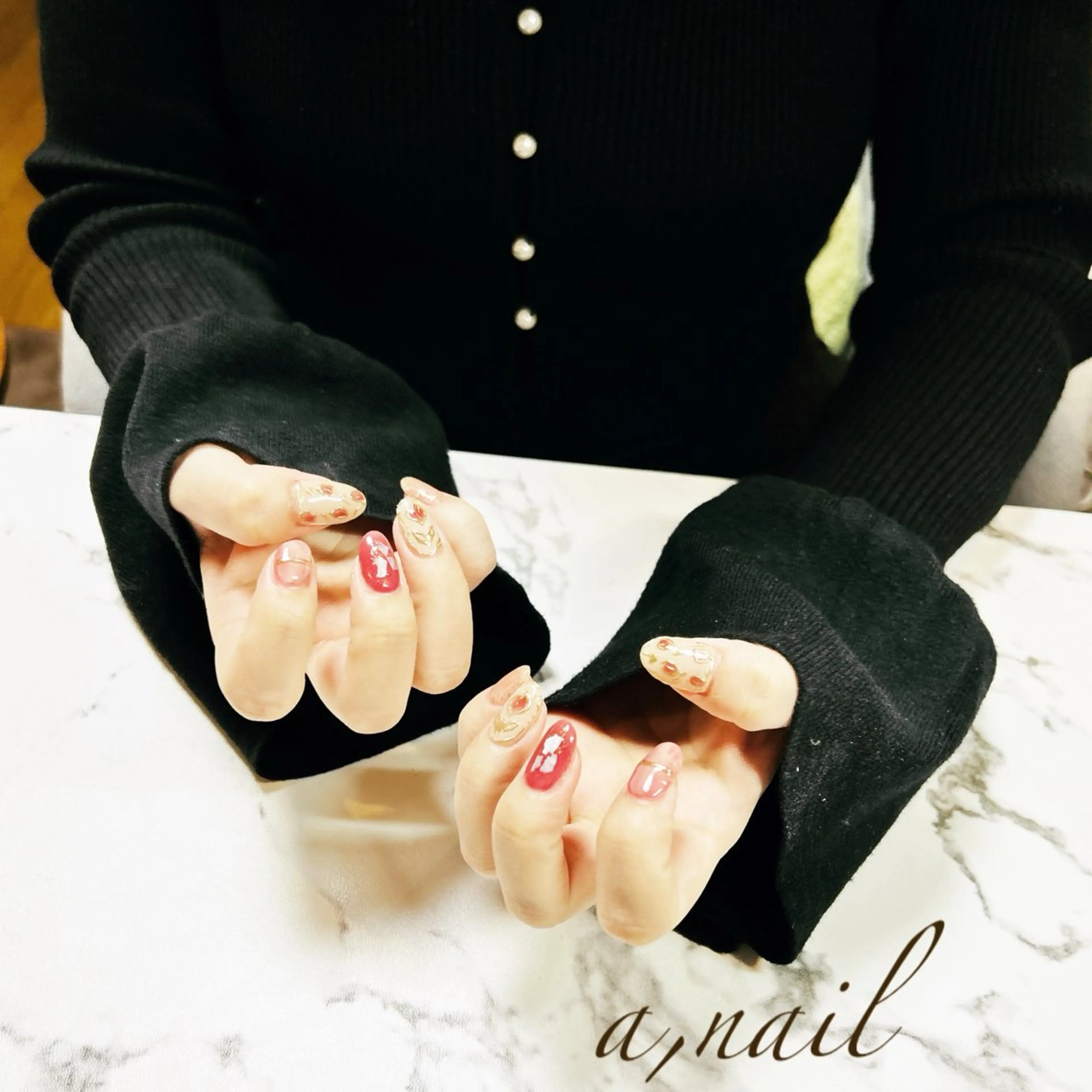 ネイル フラワーネイル ジェルネイル グラデーション ミラーネイル ニュアンスネイル ハンドネイル ネイルサロン エーネイルのネイルデザイン