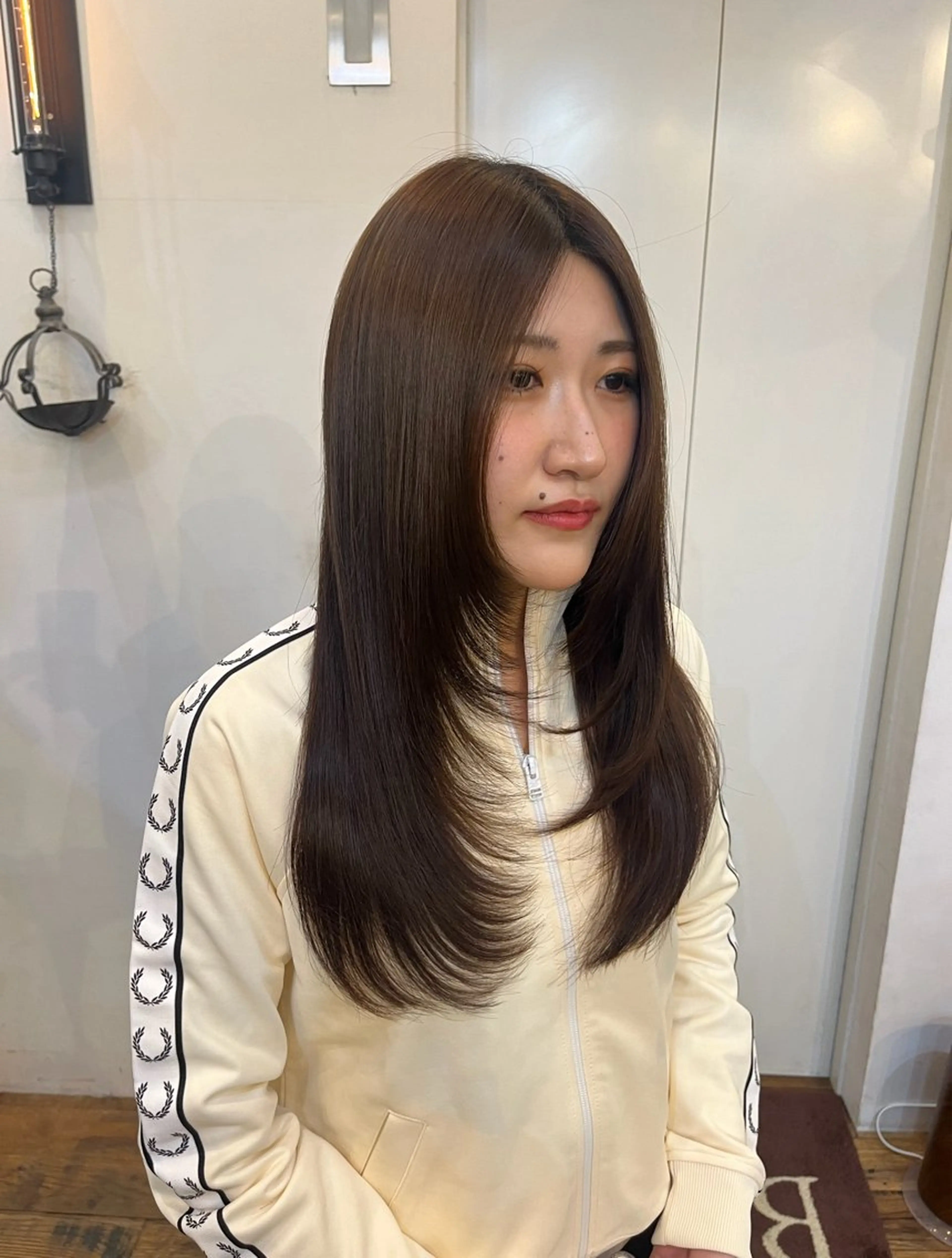 ロング 韓国レイヤーカット/ ハイトーン/マアヤのヘアスタイル